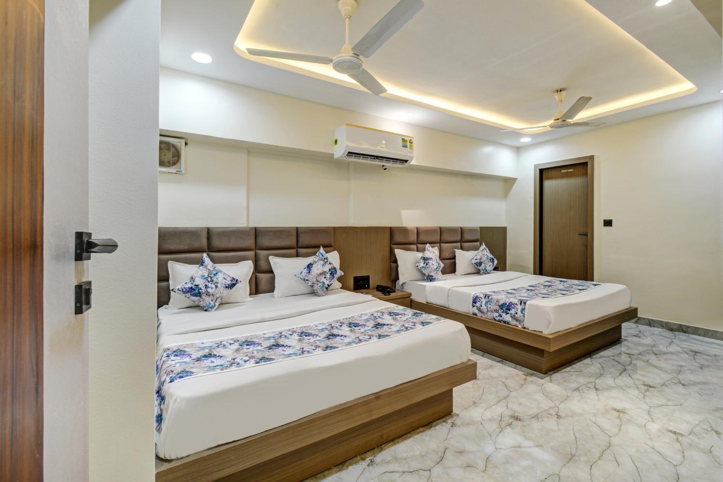 Deluxe Quadruple Room photo 1