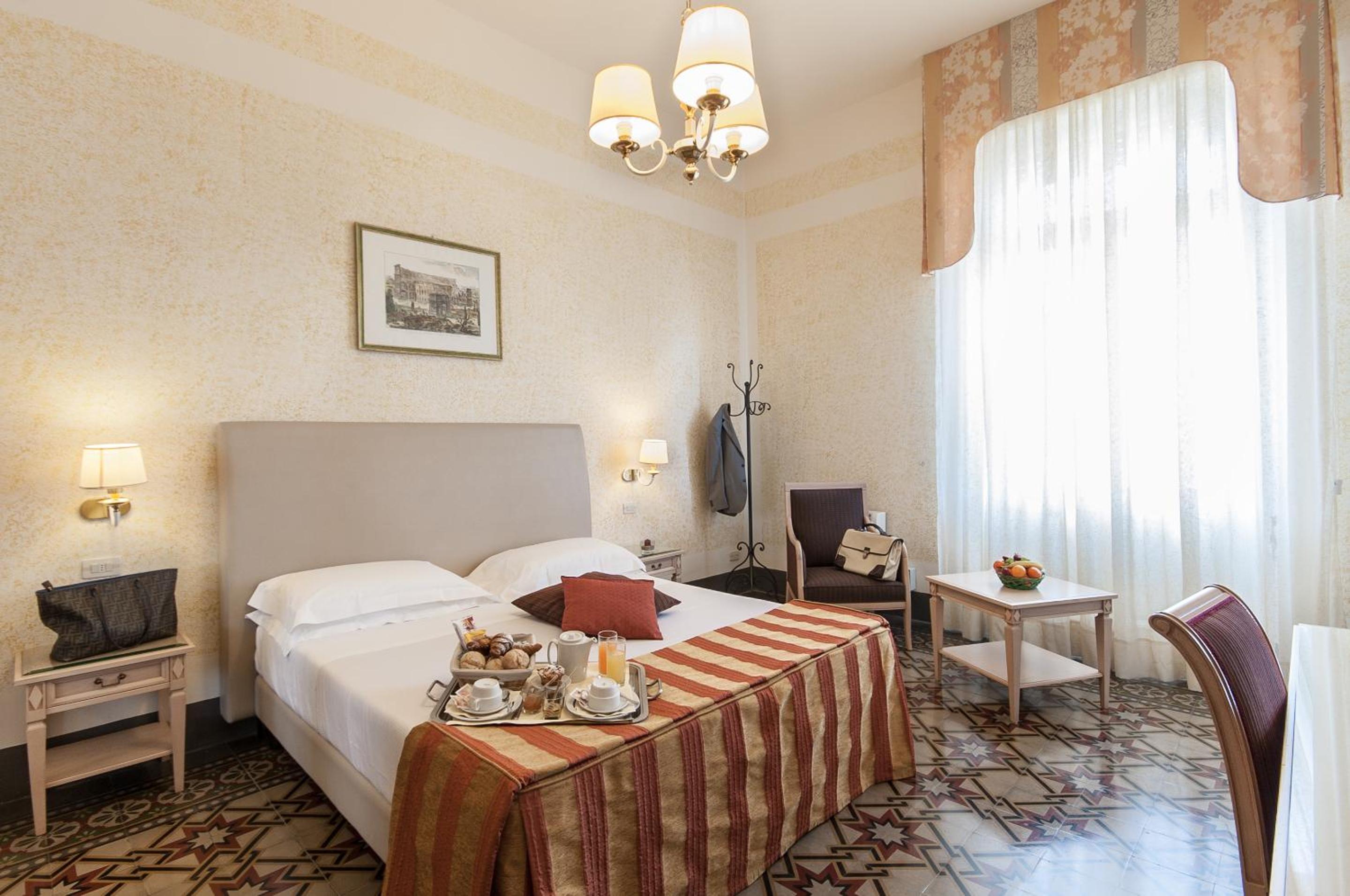 Triple Room - Photo 2