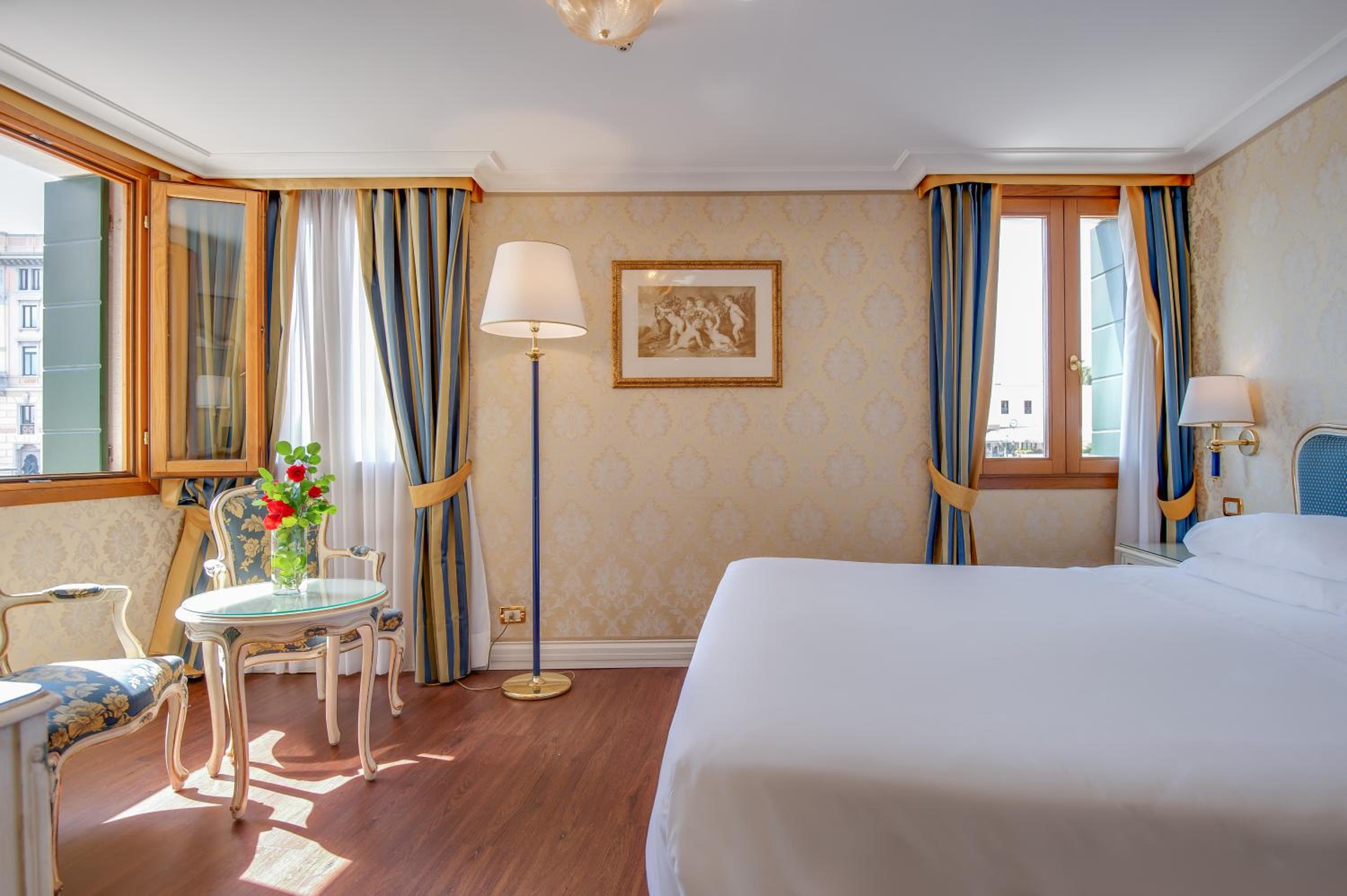 Deluxe Double Room with Canal View