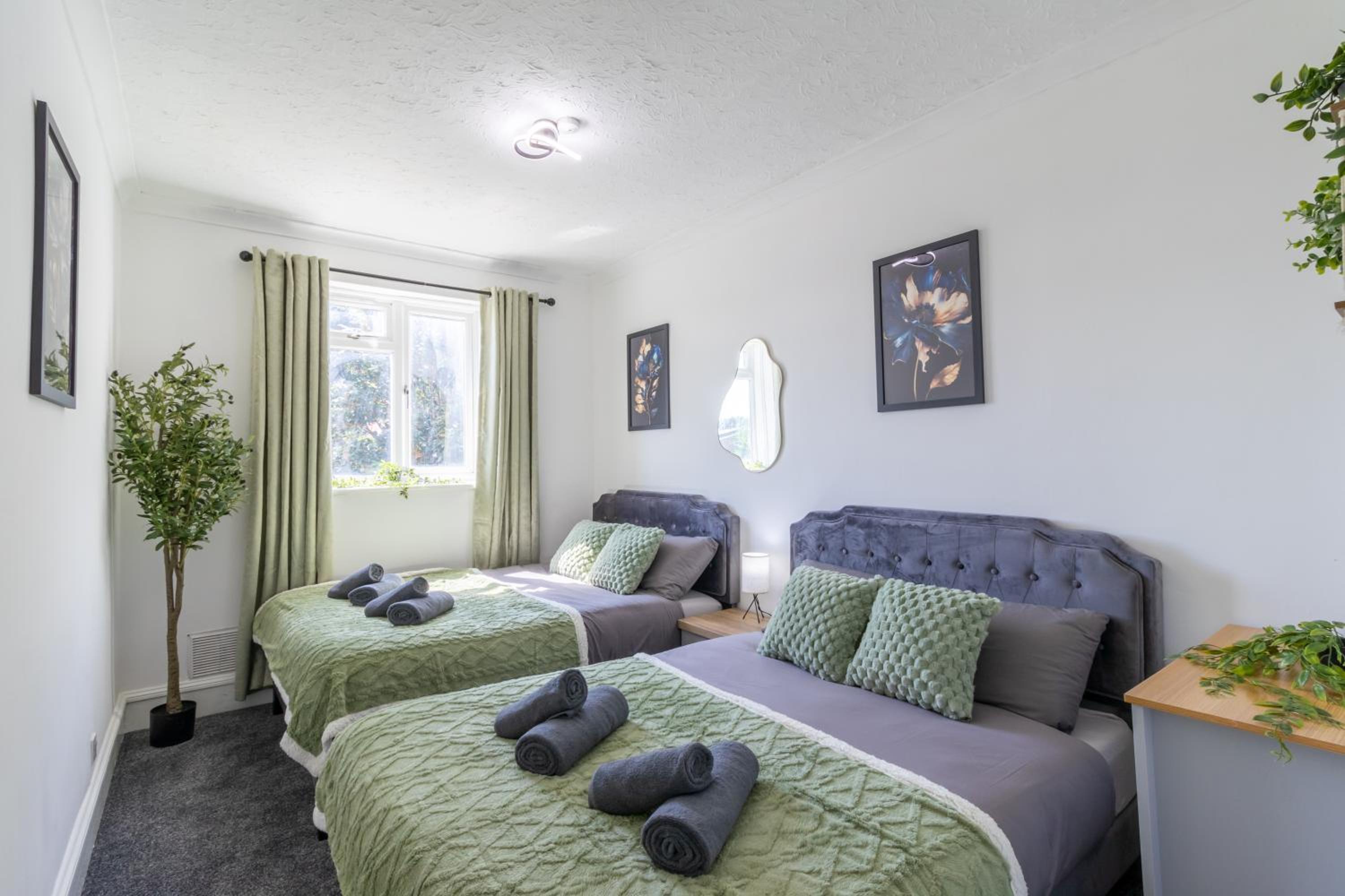 Three-Bedroom House photo 1