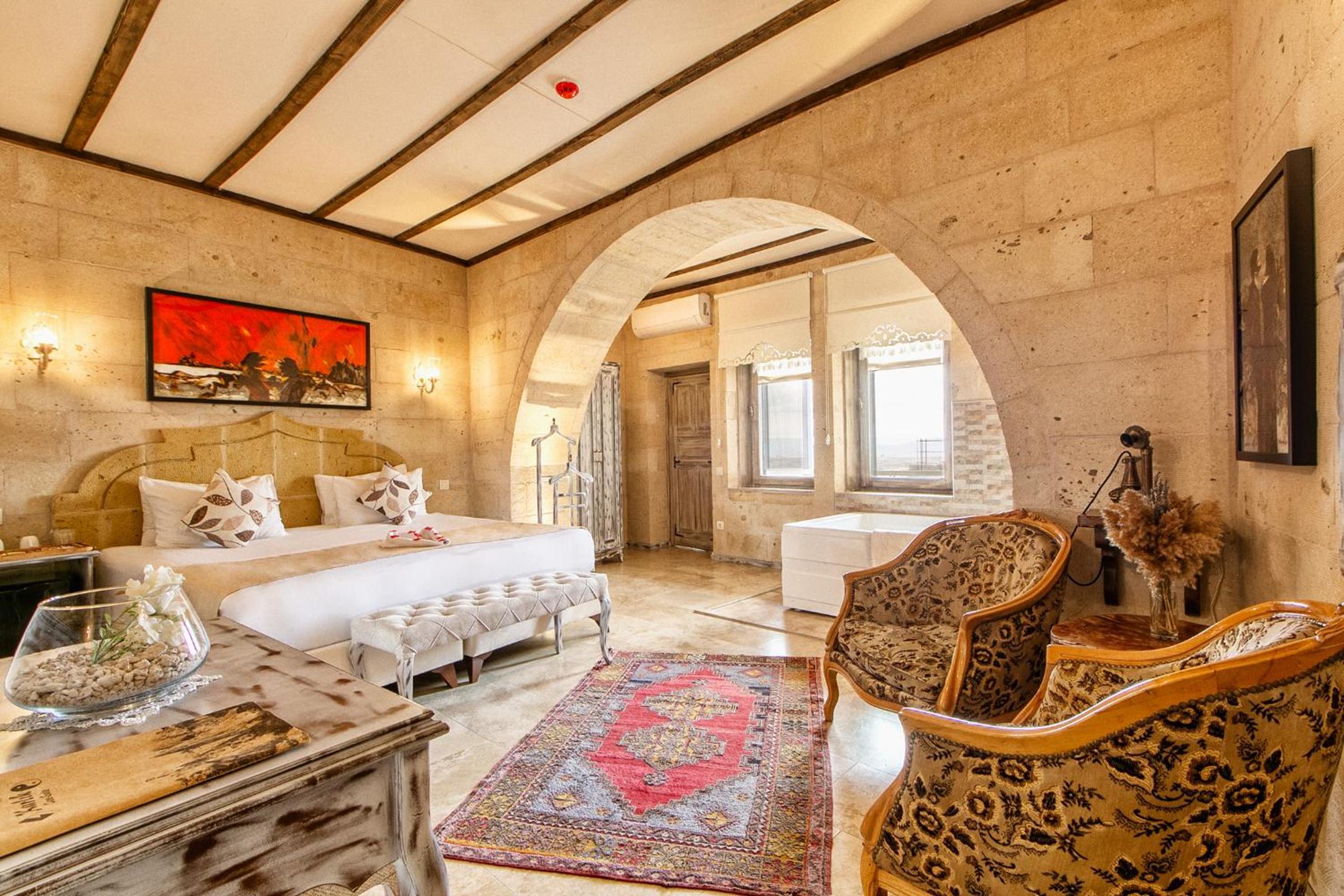 Deluxe Double or Twin Room with Mountain View - Photo 8