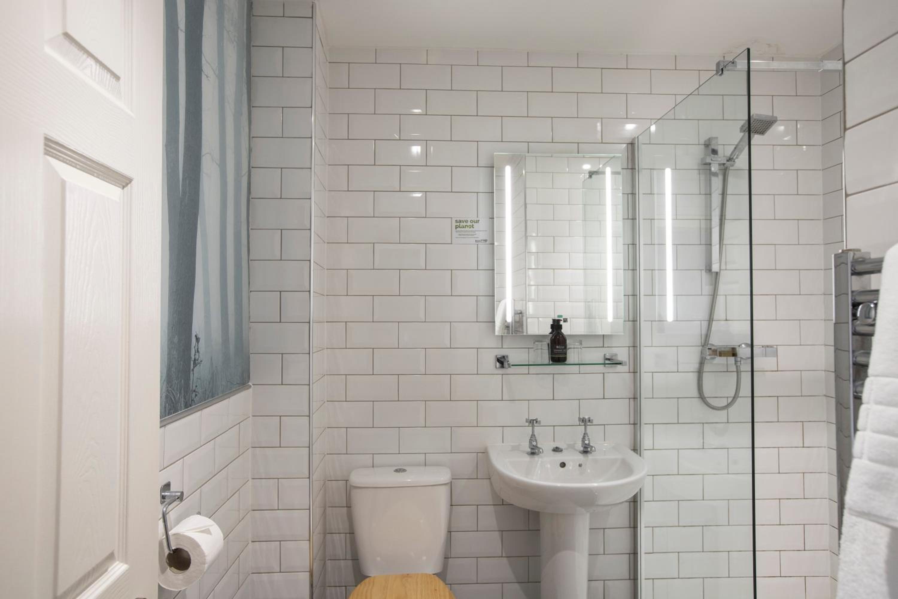 Classic Double Room - Photo 5
