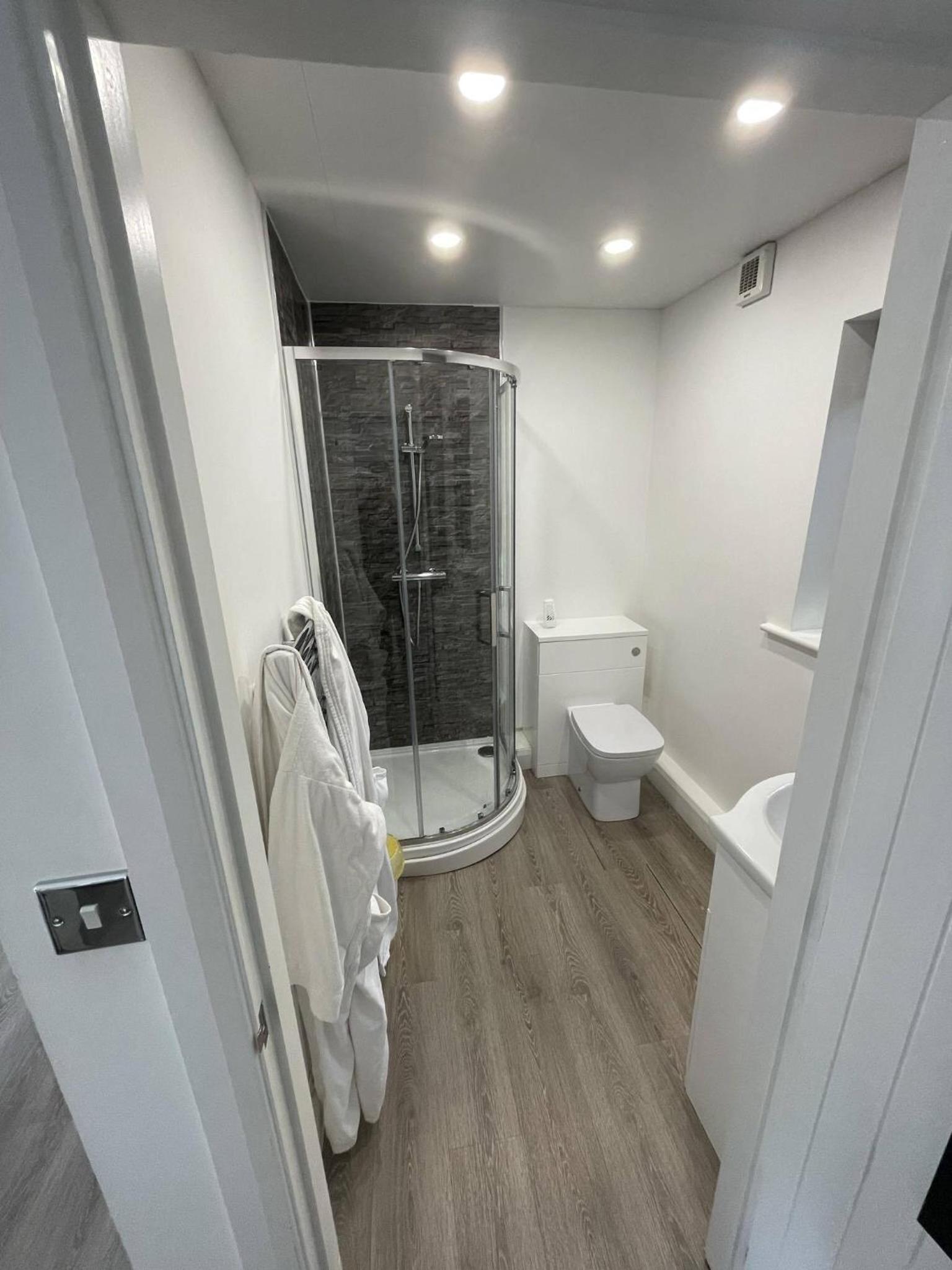Toot Suite - Photo 4