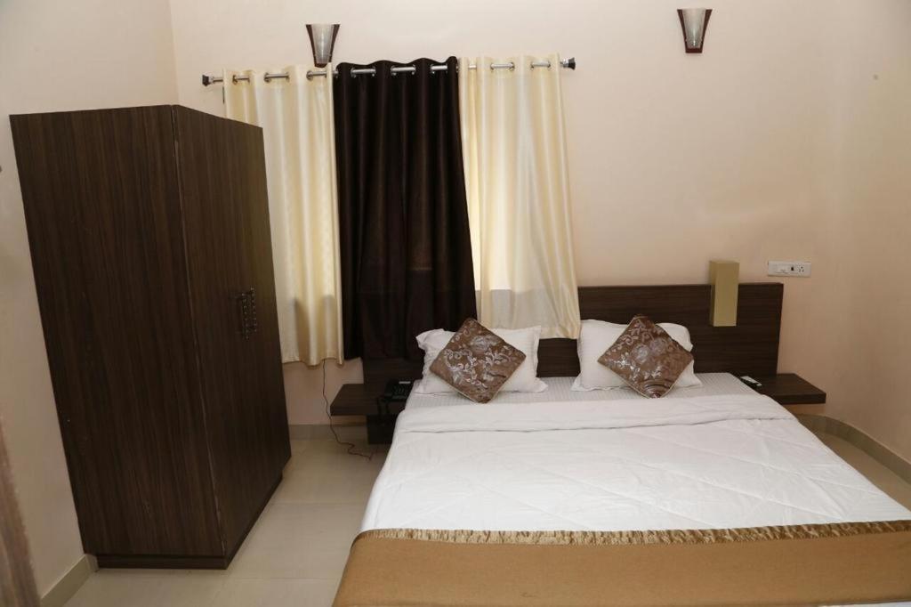 Deluxe Double Or Twin Room photo 1