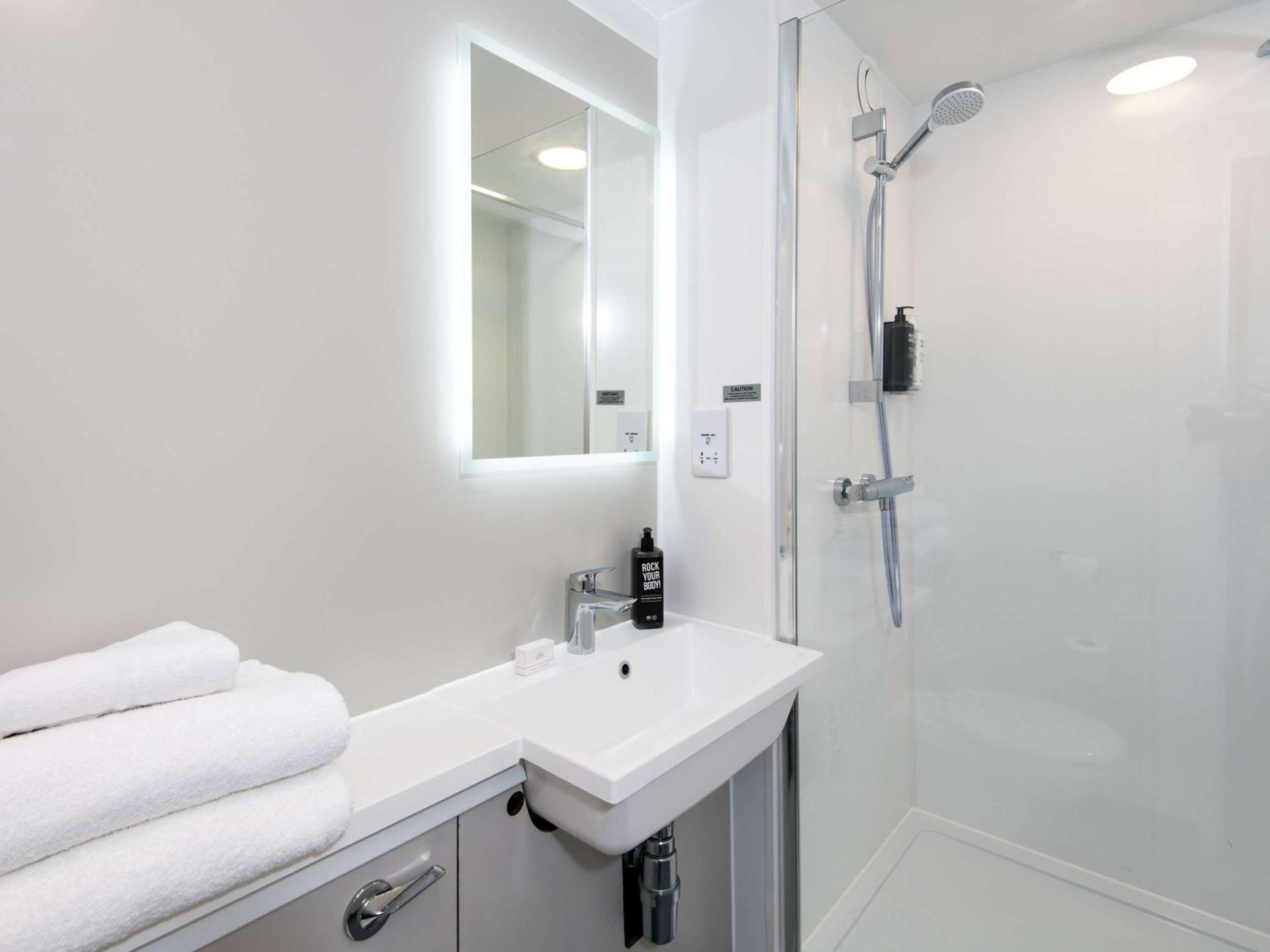 Double Room - Photo 4