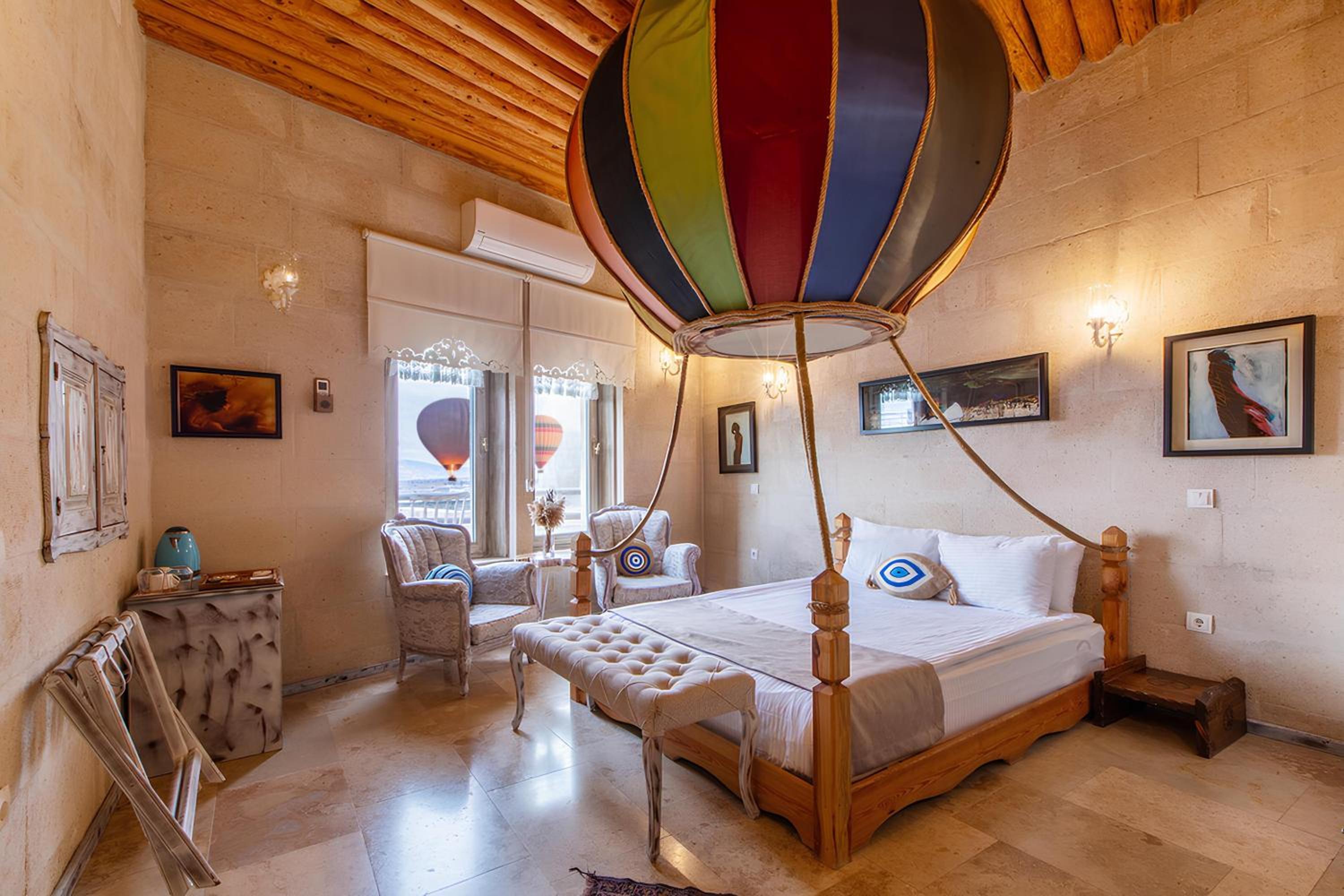 Deluxe Double or Twin Room with Mountain View - Photo 1