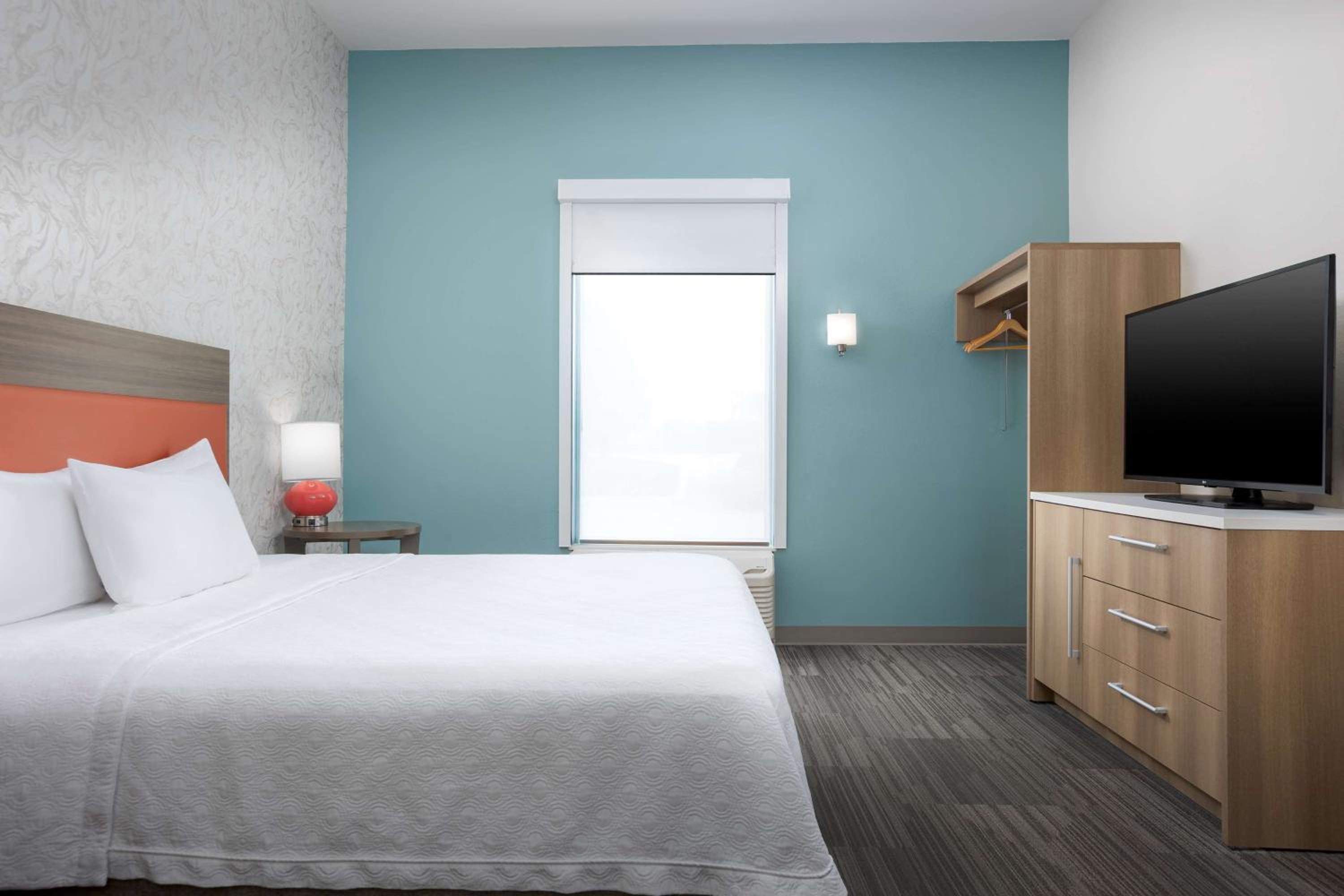 King Suite - Mobility Access/Non-Smoking photo 1