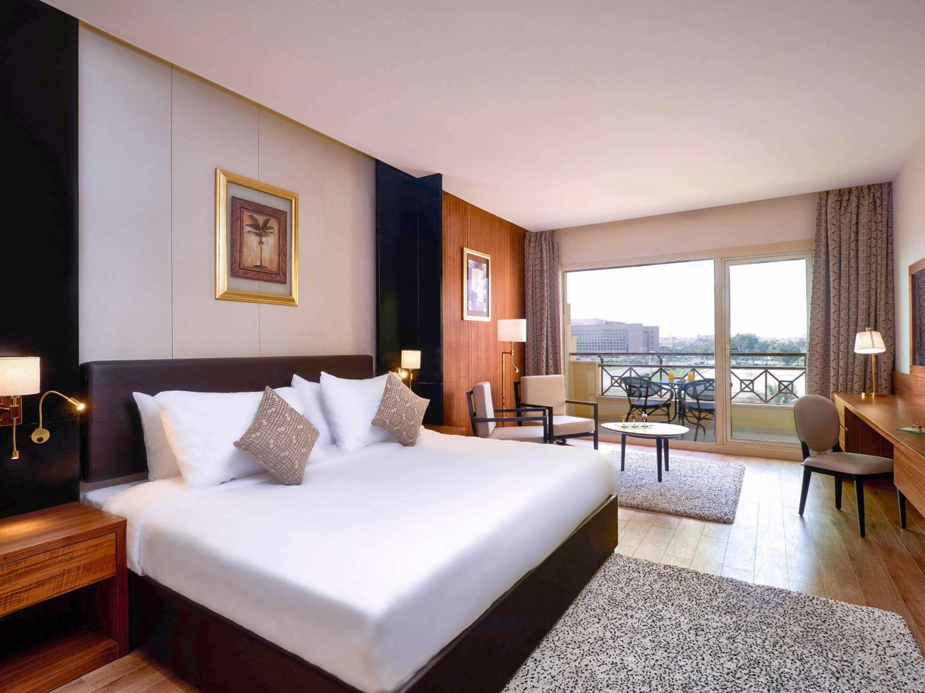 Executive King Room with Pool and Garden View