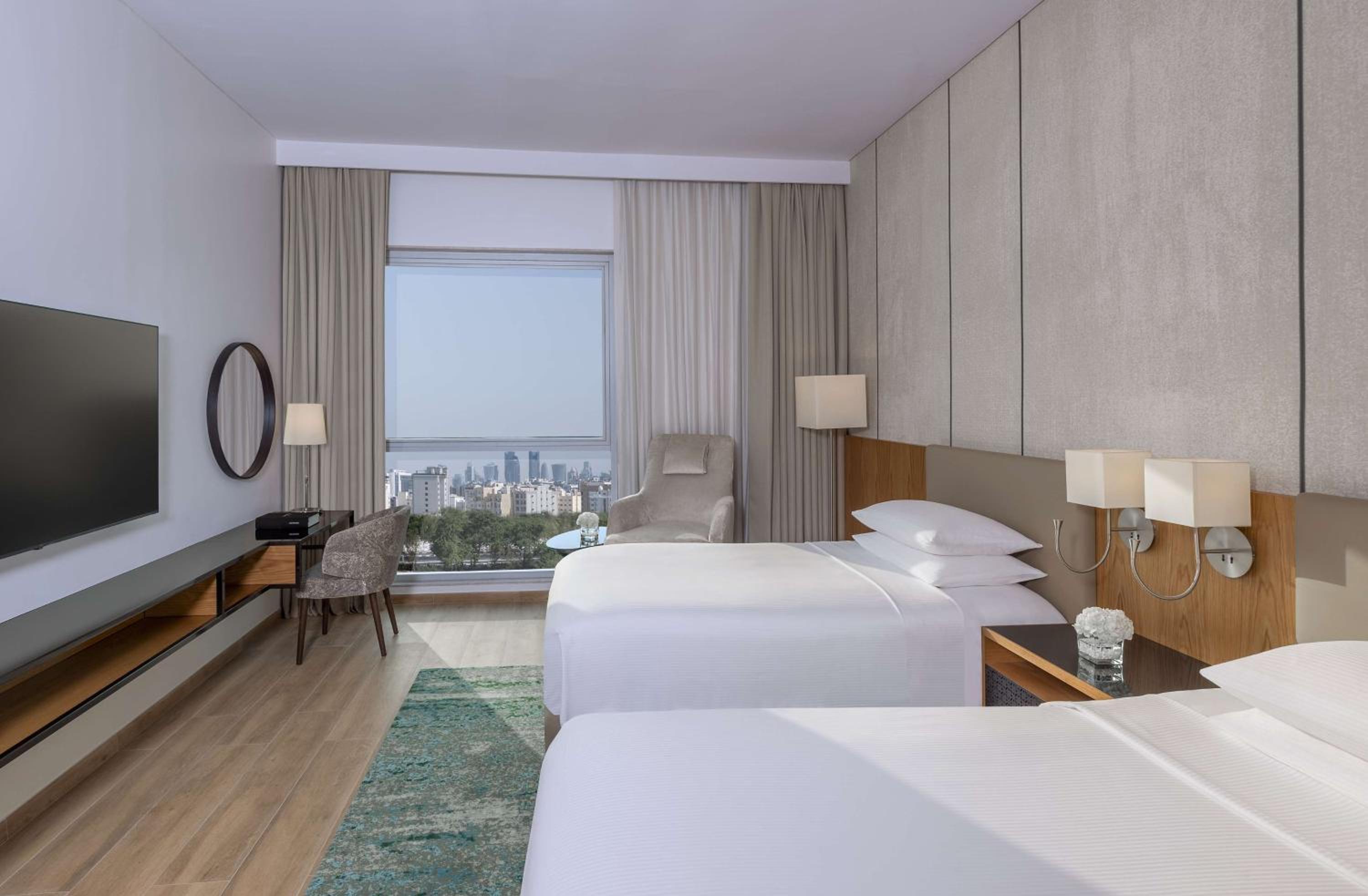 Twin Room - Club Access - Photo 4