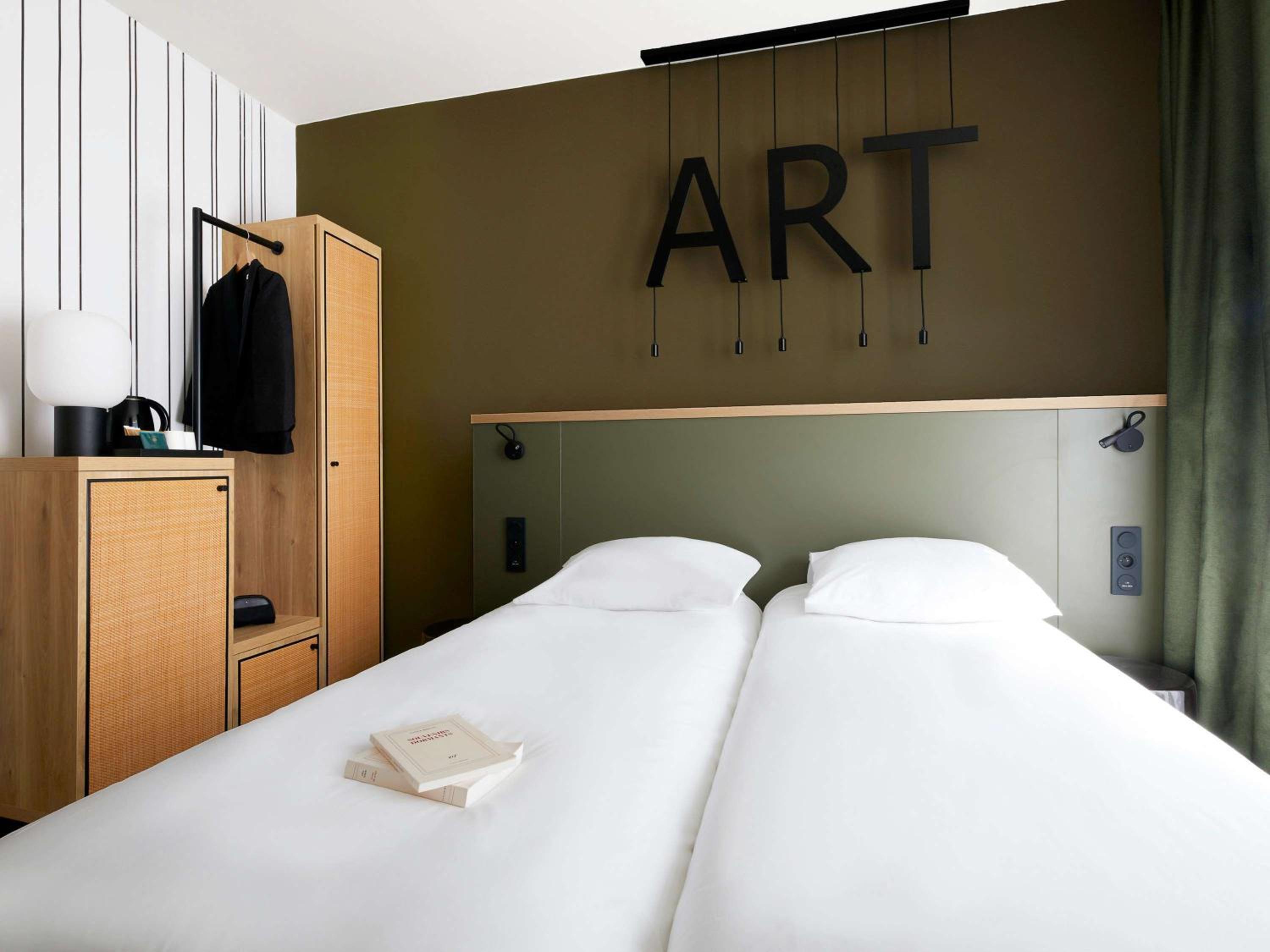 Classic Twin Room - Photo 7