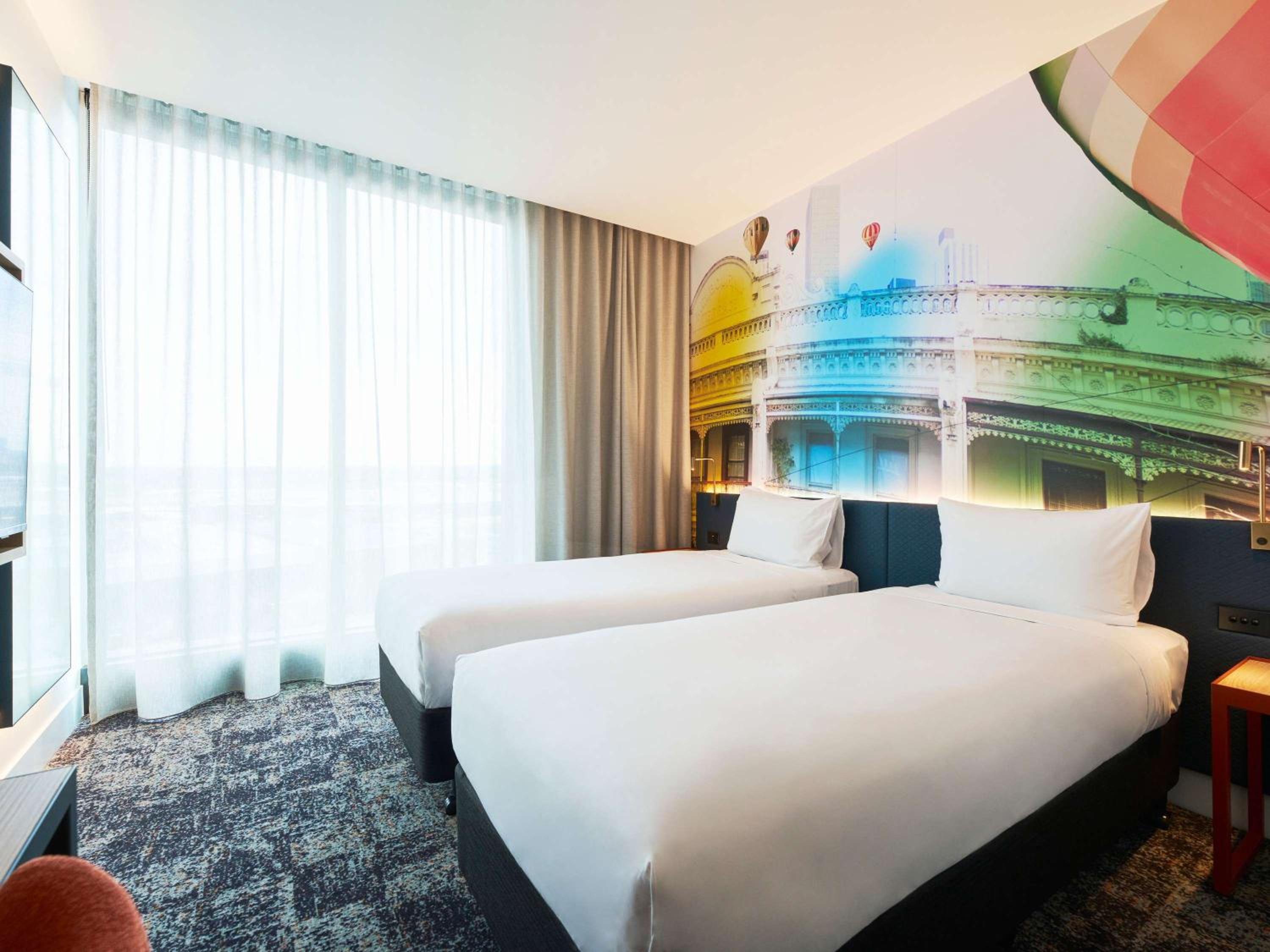 Deluxe Room with Two Zip Beds thumbnail 6