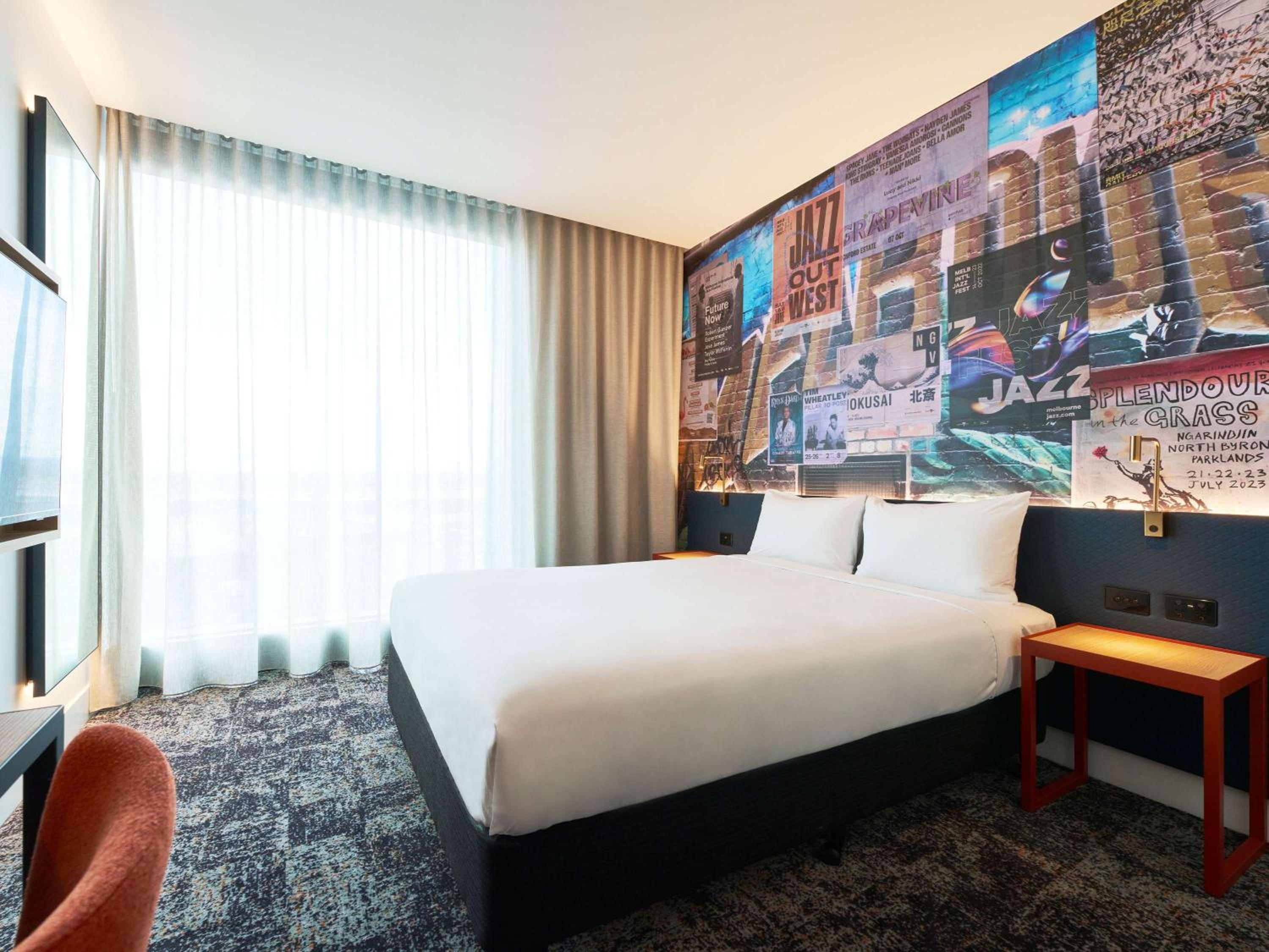 Superior Room with 1 queen size bed thumbnail 6