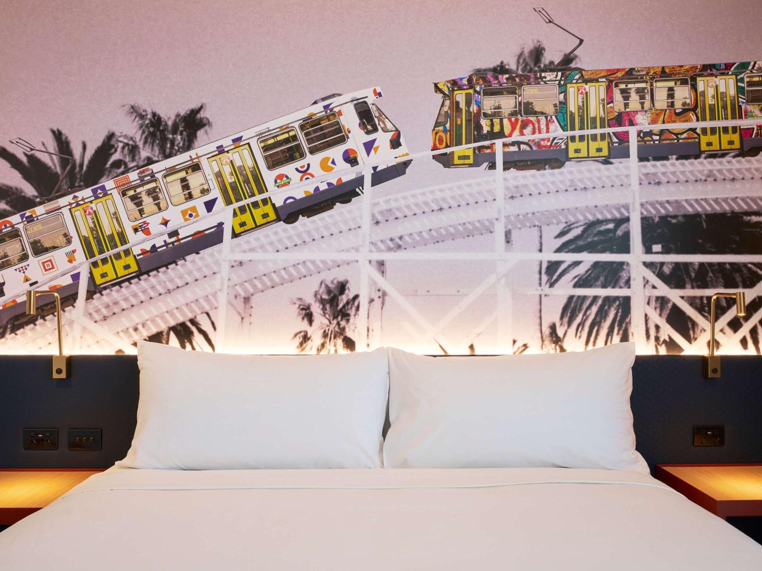 Deluxe Room with 1 king size bed