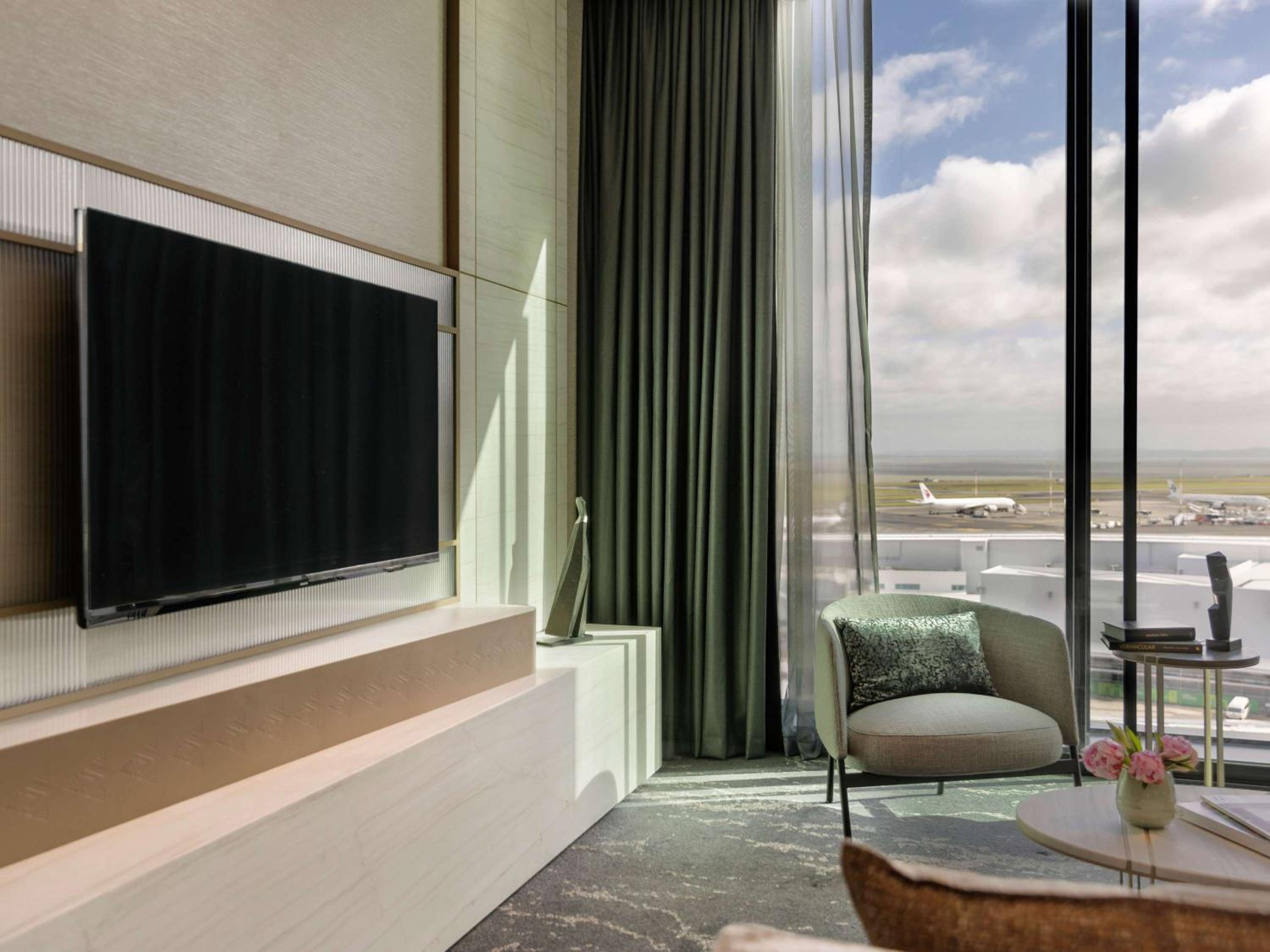 Executive King Suite  - Photo 1