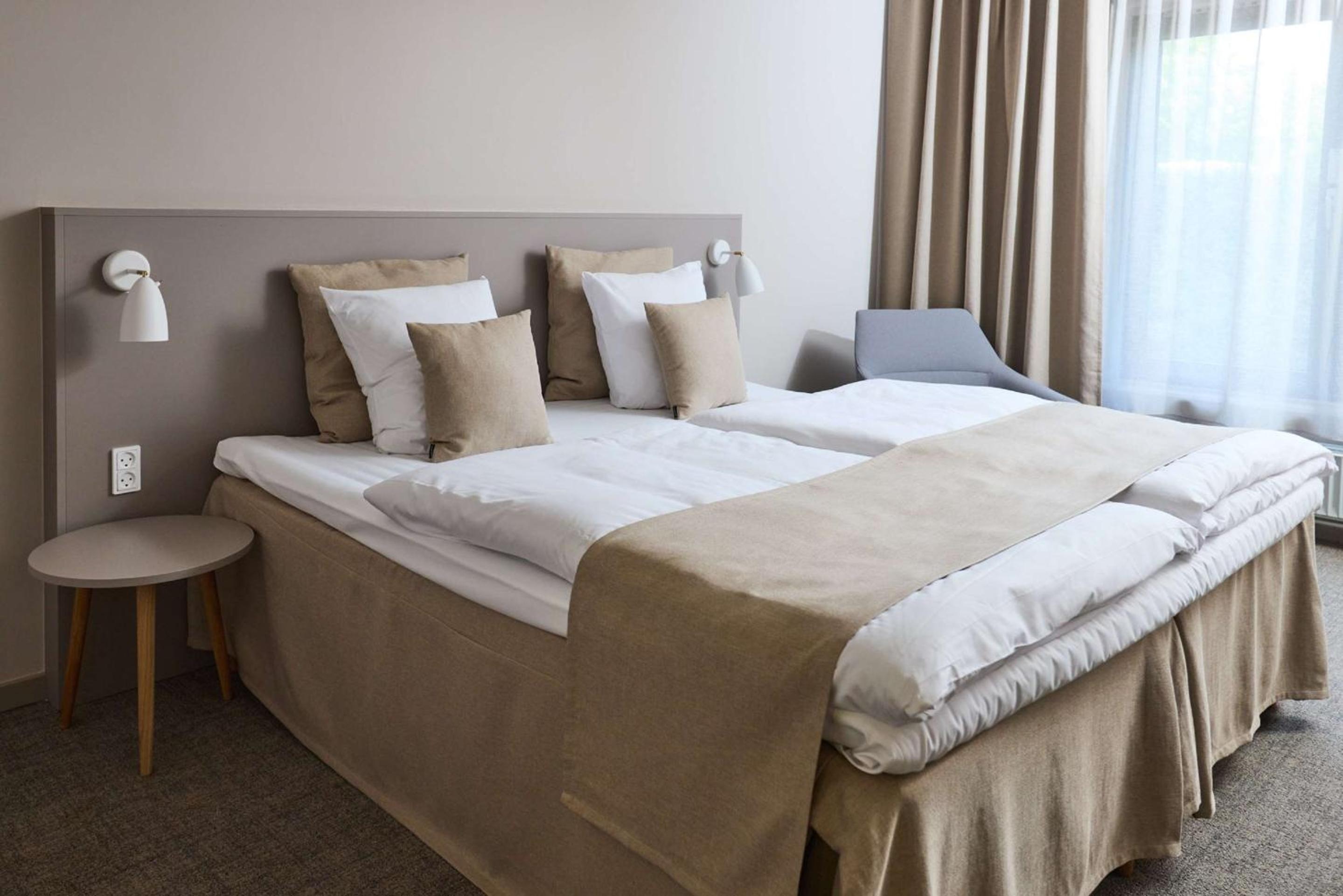 Comfort Queen Room - Photo 1