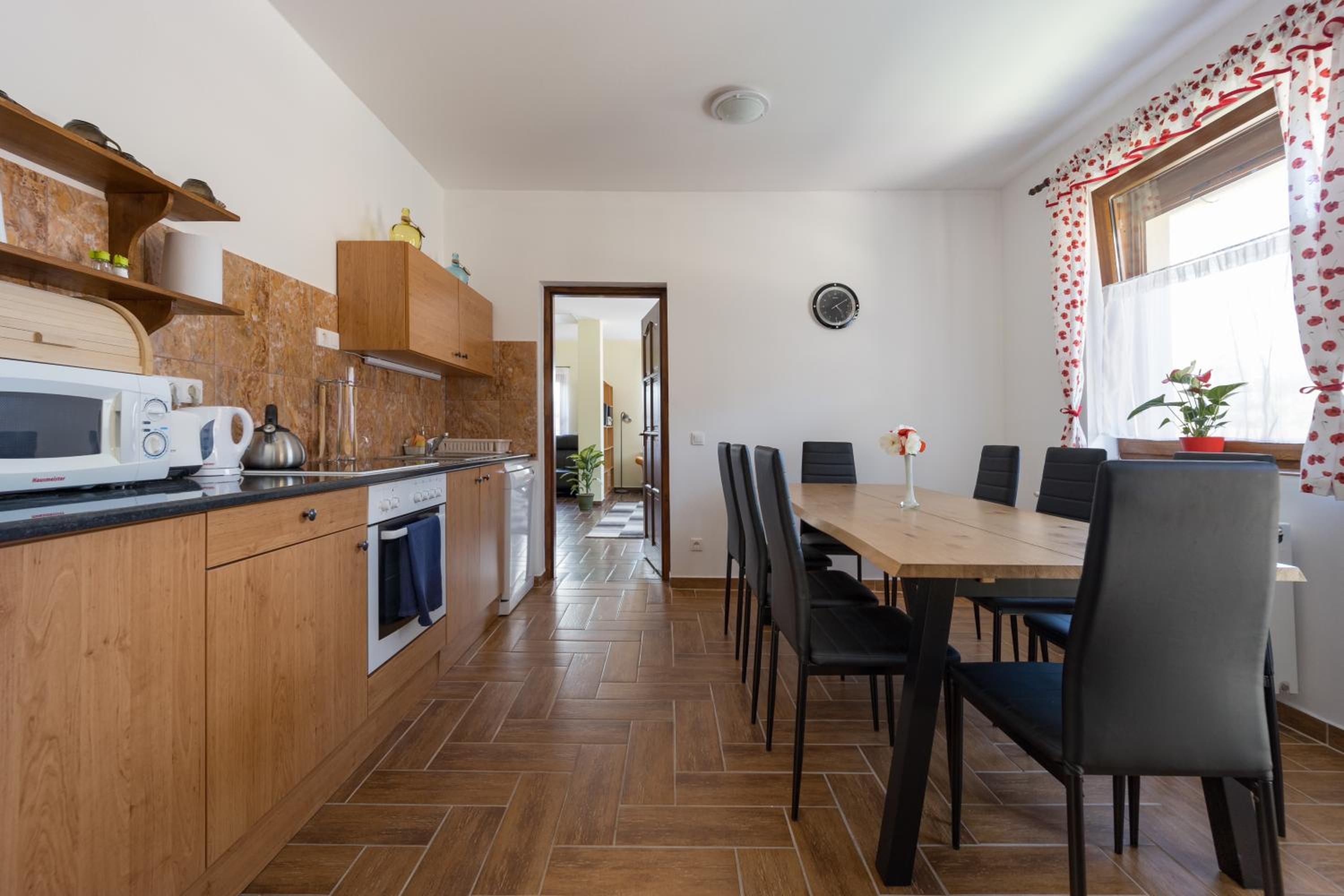 Two-Bedroom Family Apartment - Photo 15