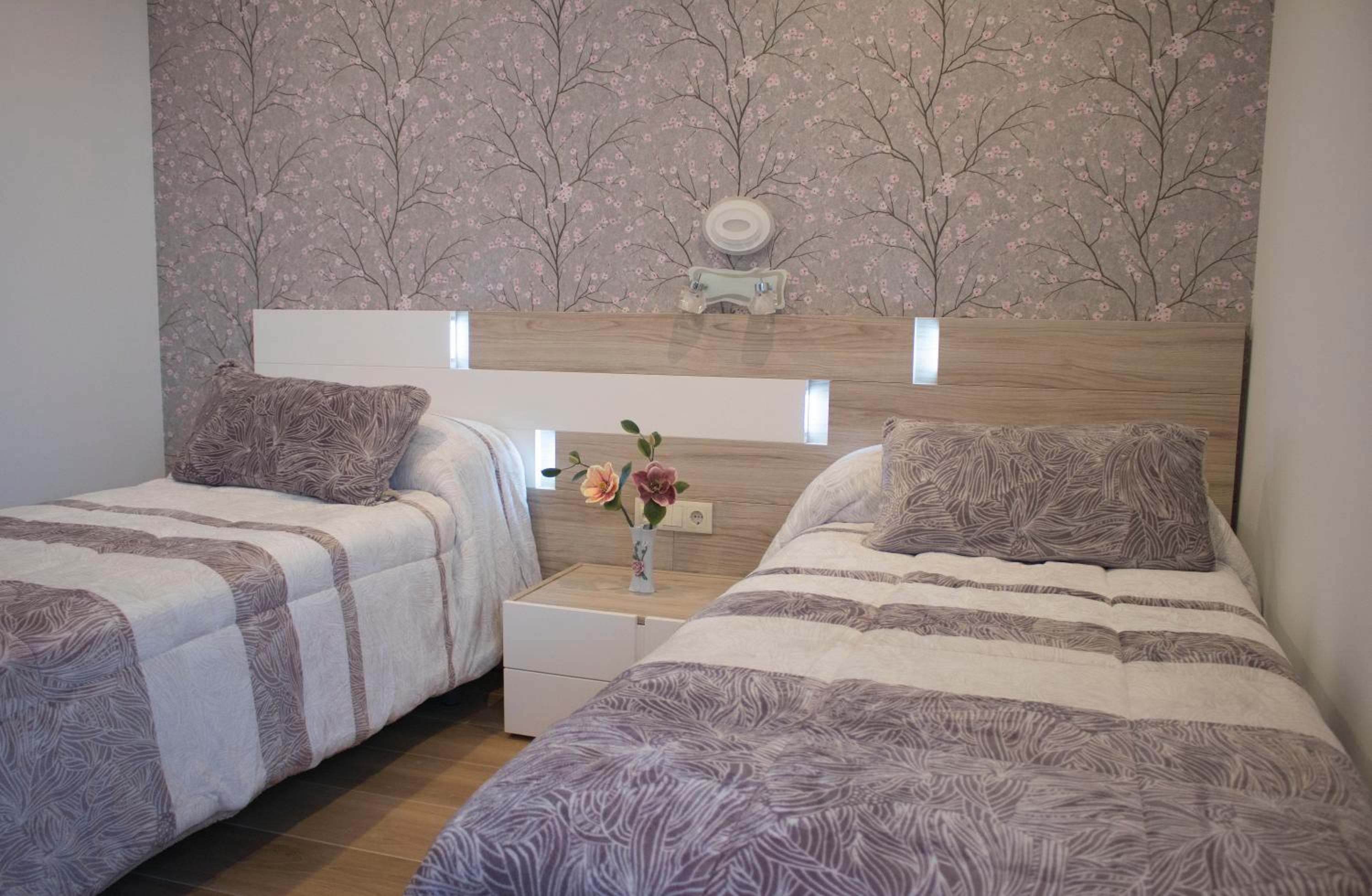 Double Room with Mountain View - Photo 4
