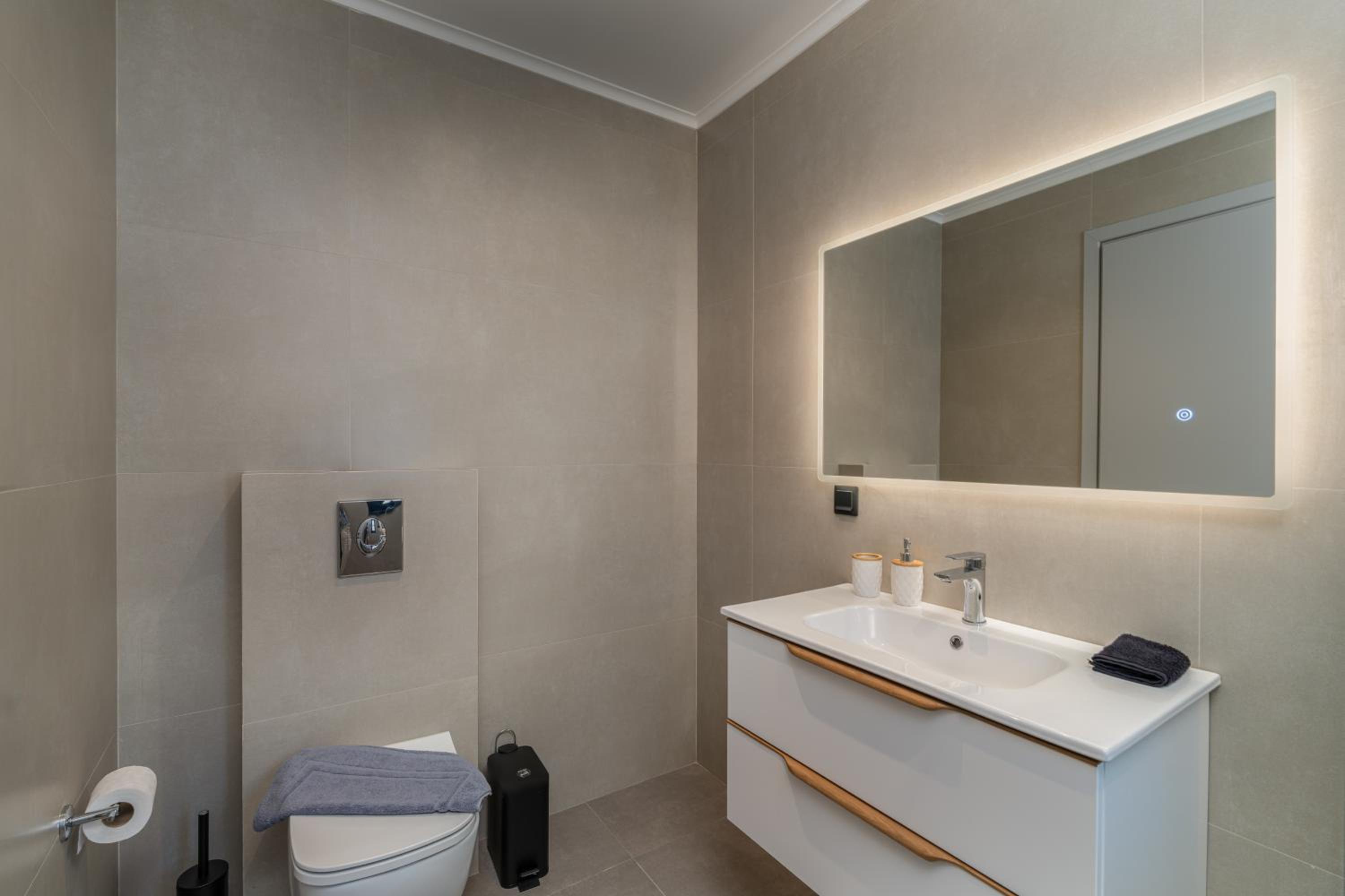 Three-Bedroom Villa photo 2