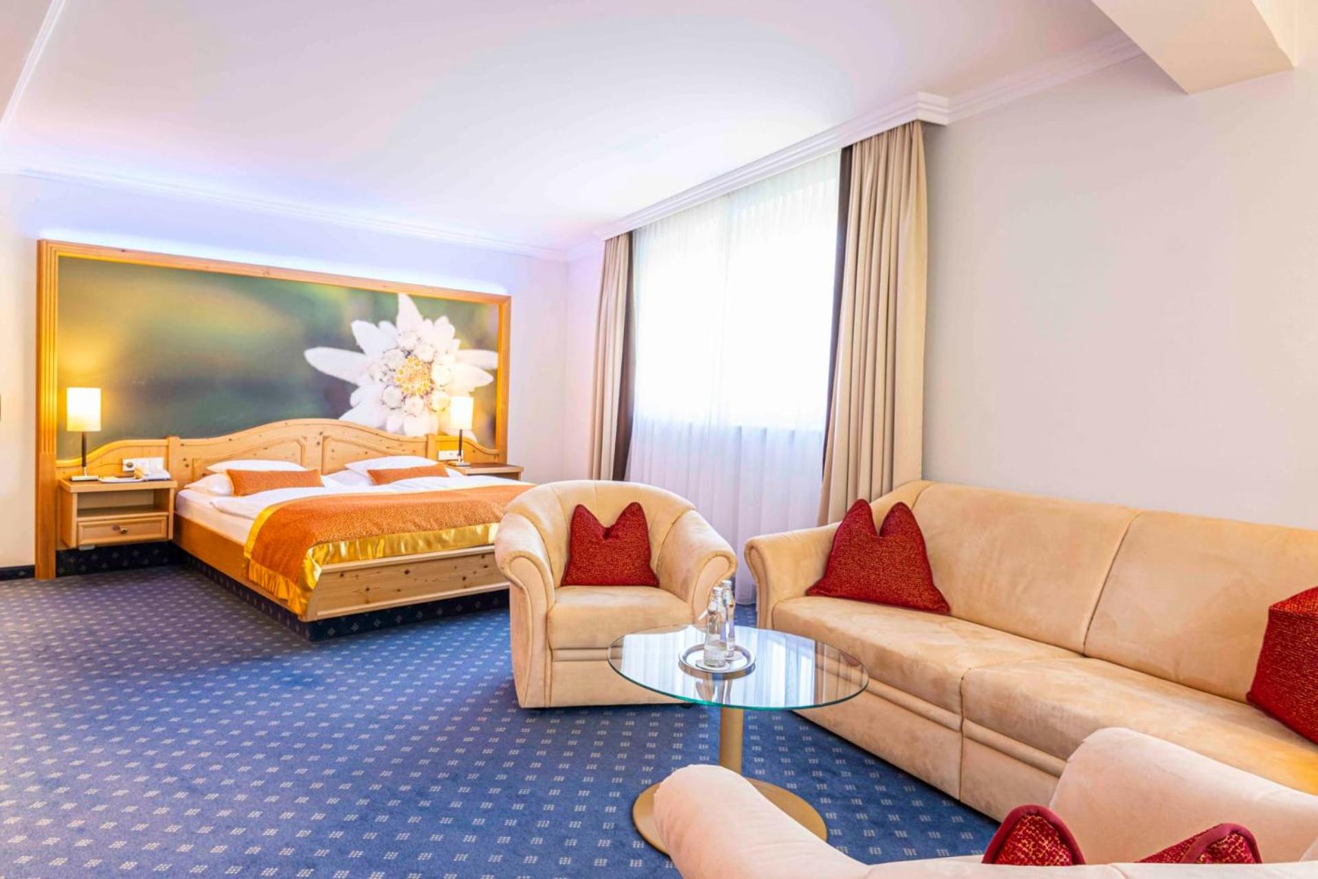 Deluxe Suite photo 2