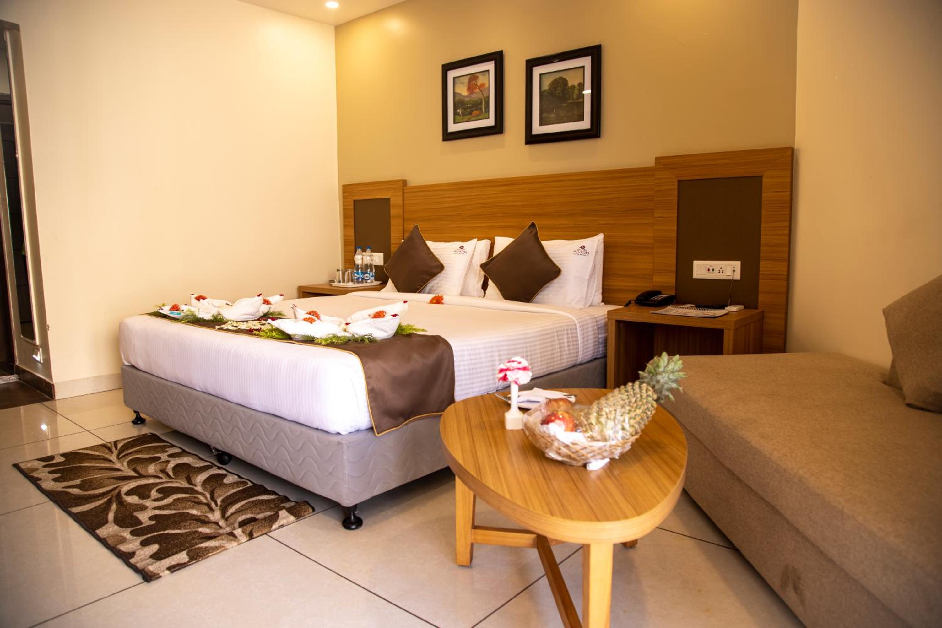 Deluxe Double Room with Side Sea View photo 1