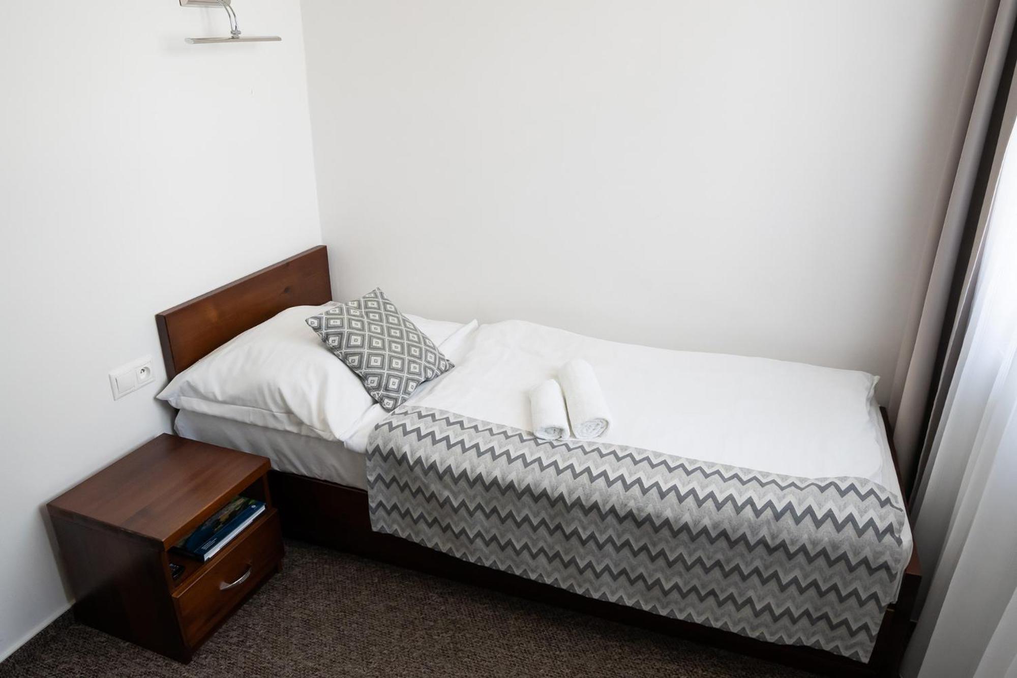 Standard Twin Room photo 2