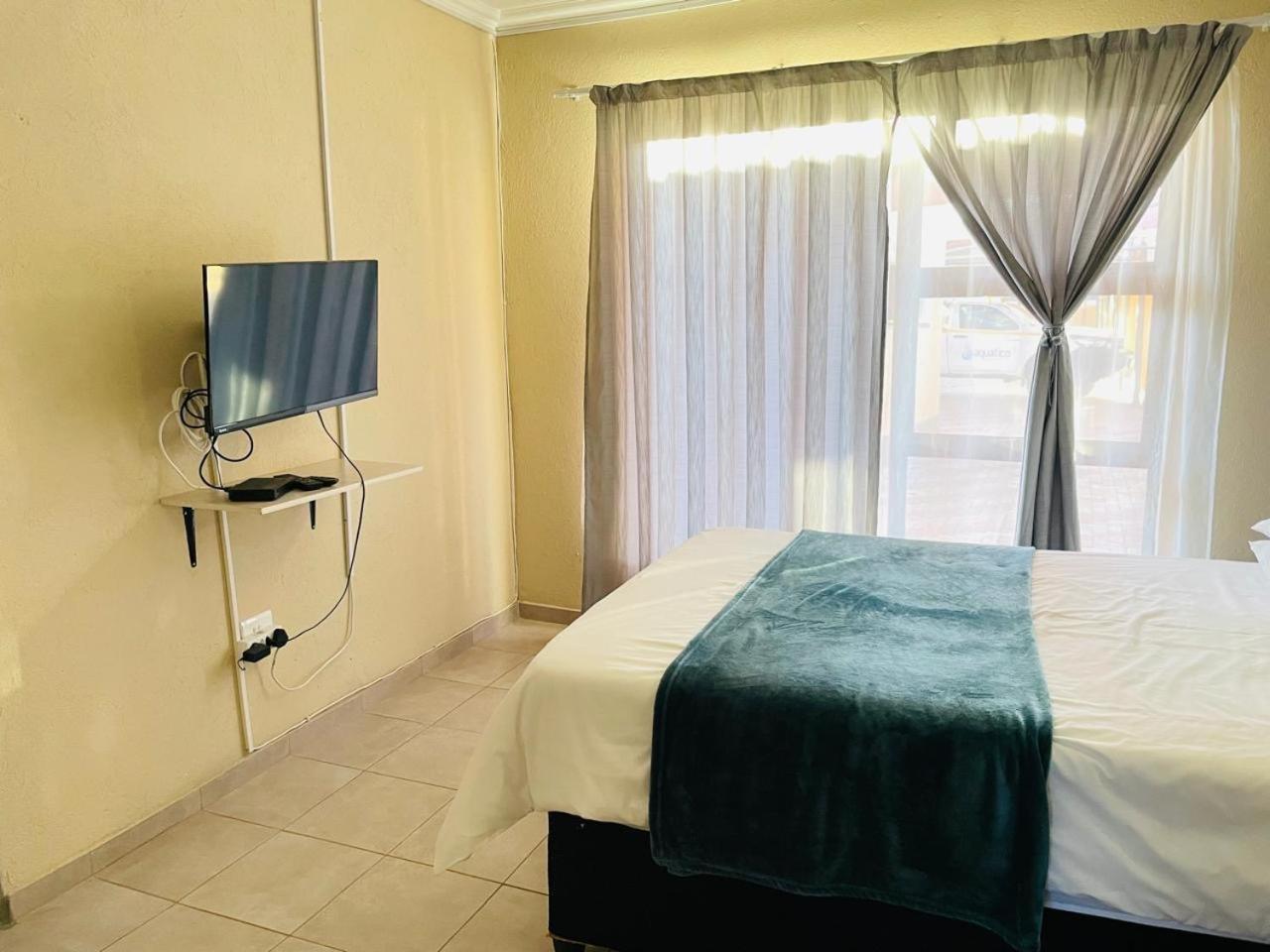 Comfort Quadruple Room - Photo 8