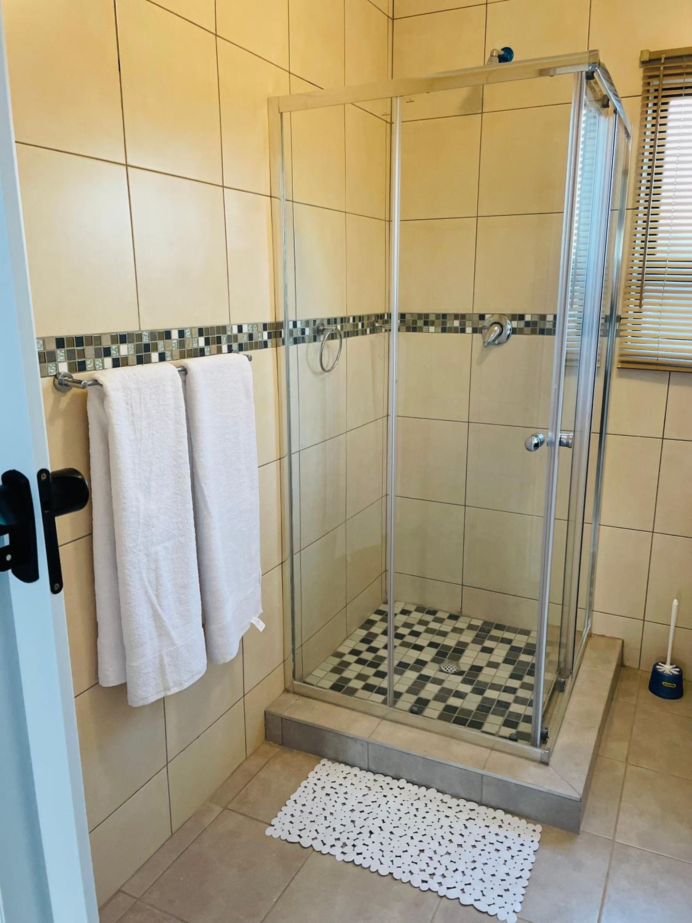 Comfort Quadruple Room - Photo 10
