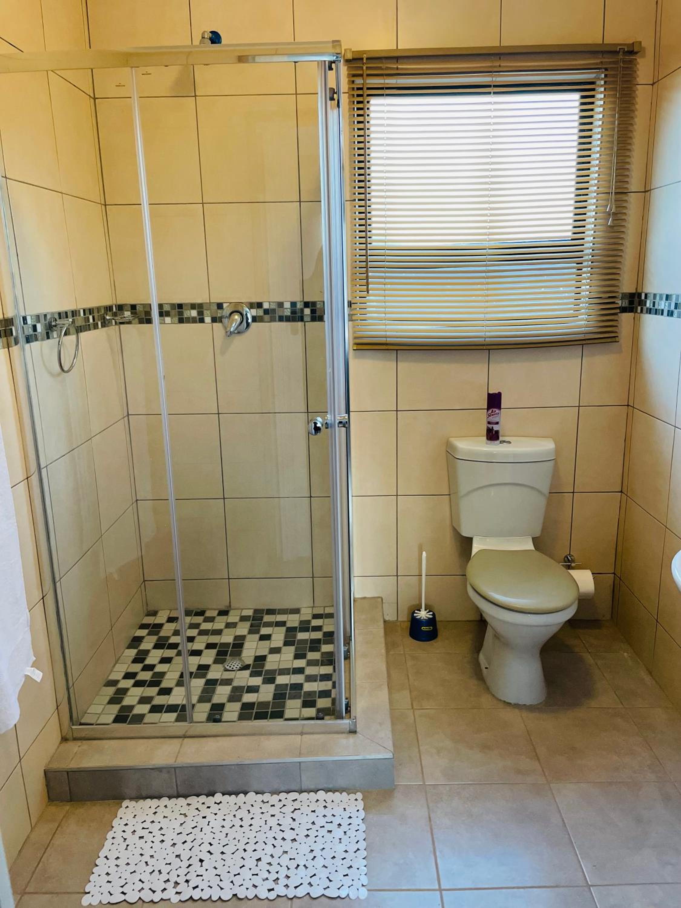 Comfort Quadruple Room - Photo 9