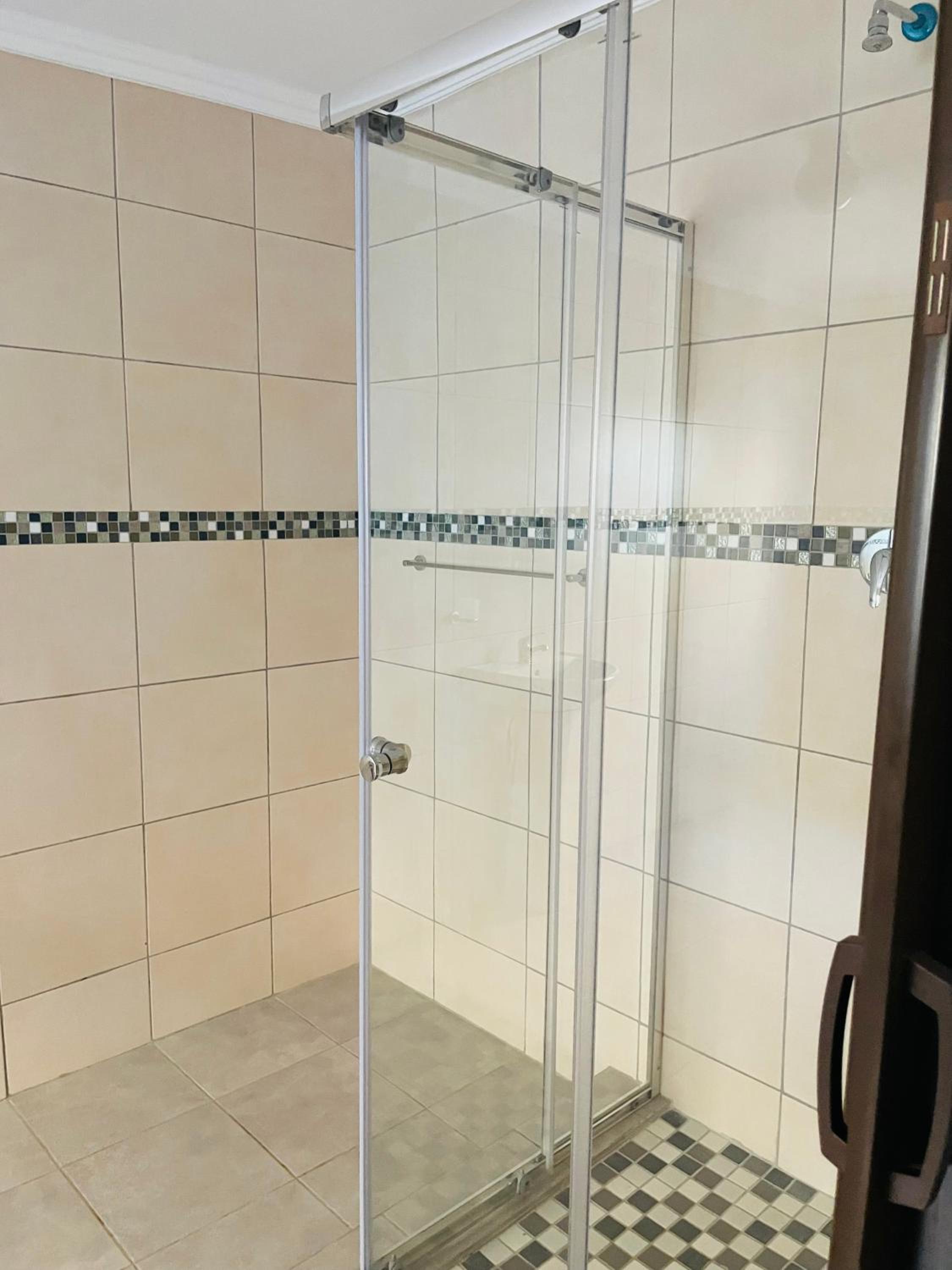 Budget Double or Twin Room - Photo 4