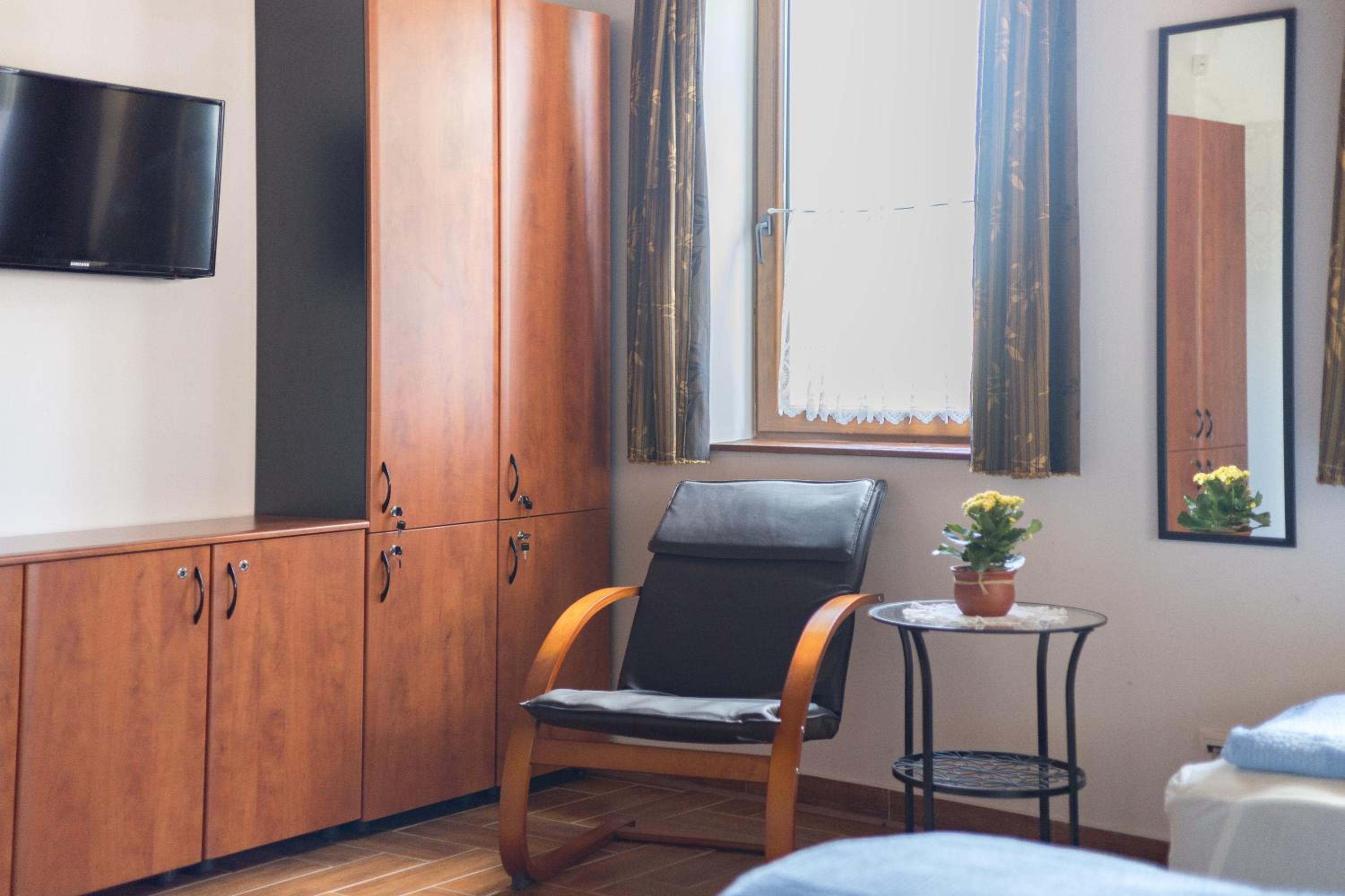 Two-Room Apartment - Photo 7