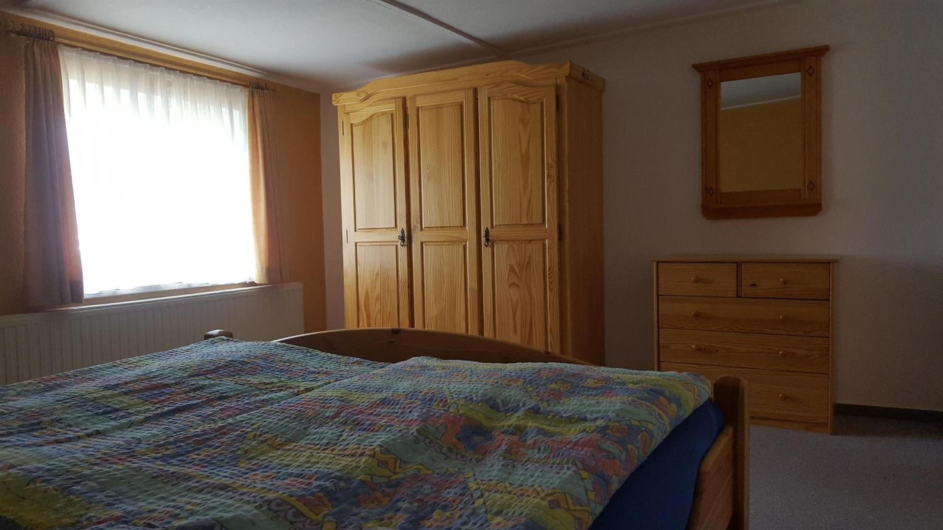 One-Bedroom Apartment with Shower photo 2