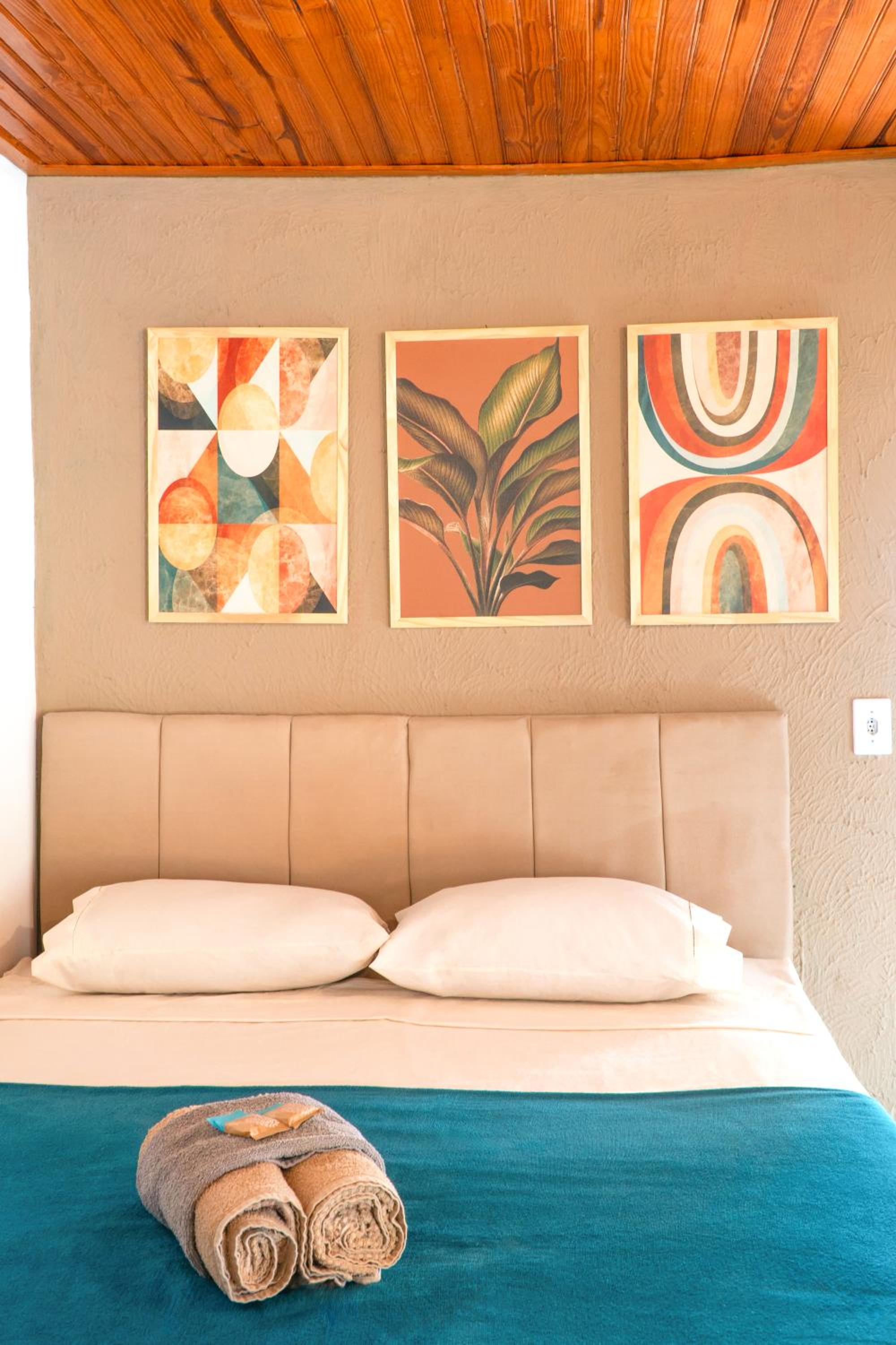 Queen Room photo 1