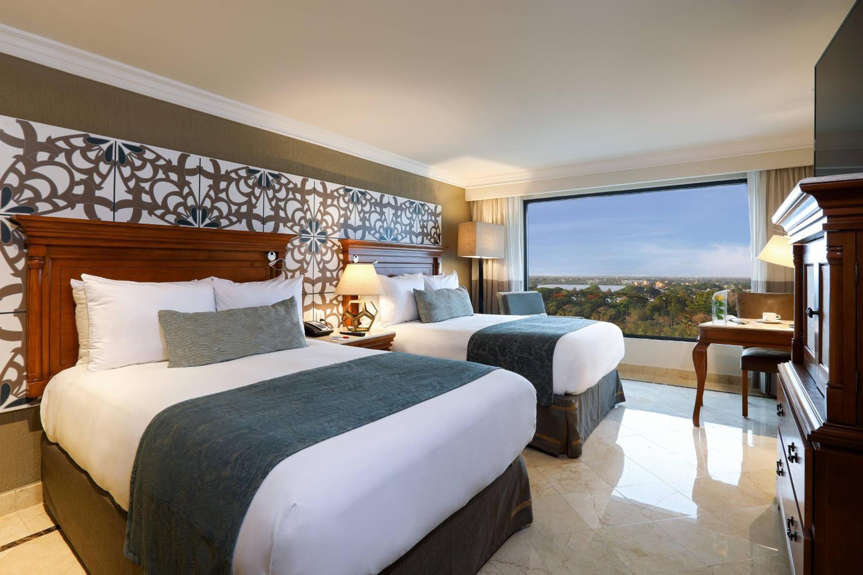 Executive Room, 2 Double Beds - Photo 1