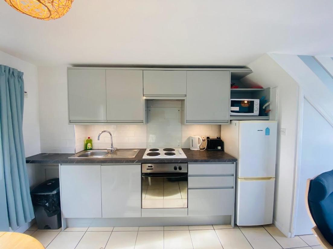Two-Bedroom House photo 2