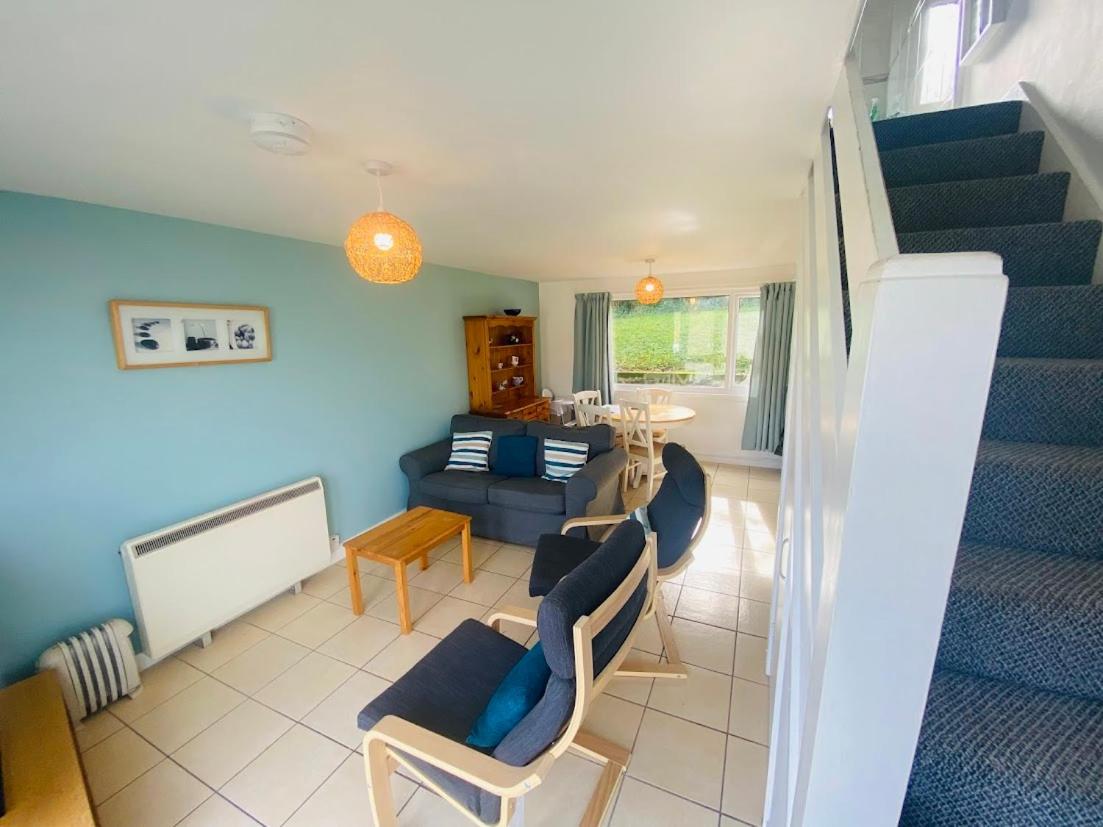 Two-Bedroom House photo 3