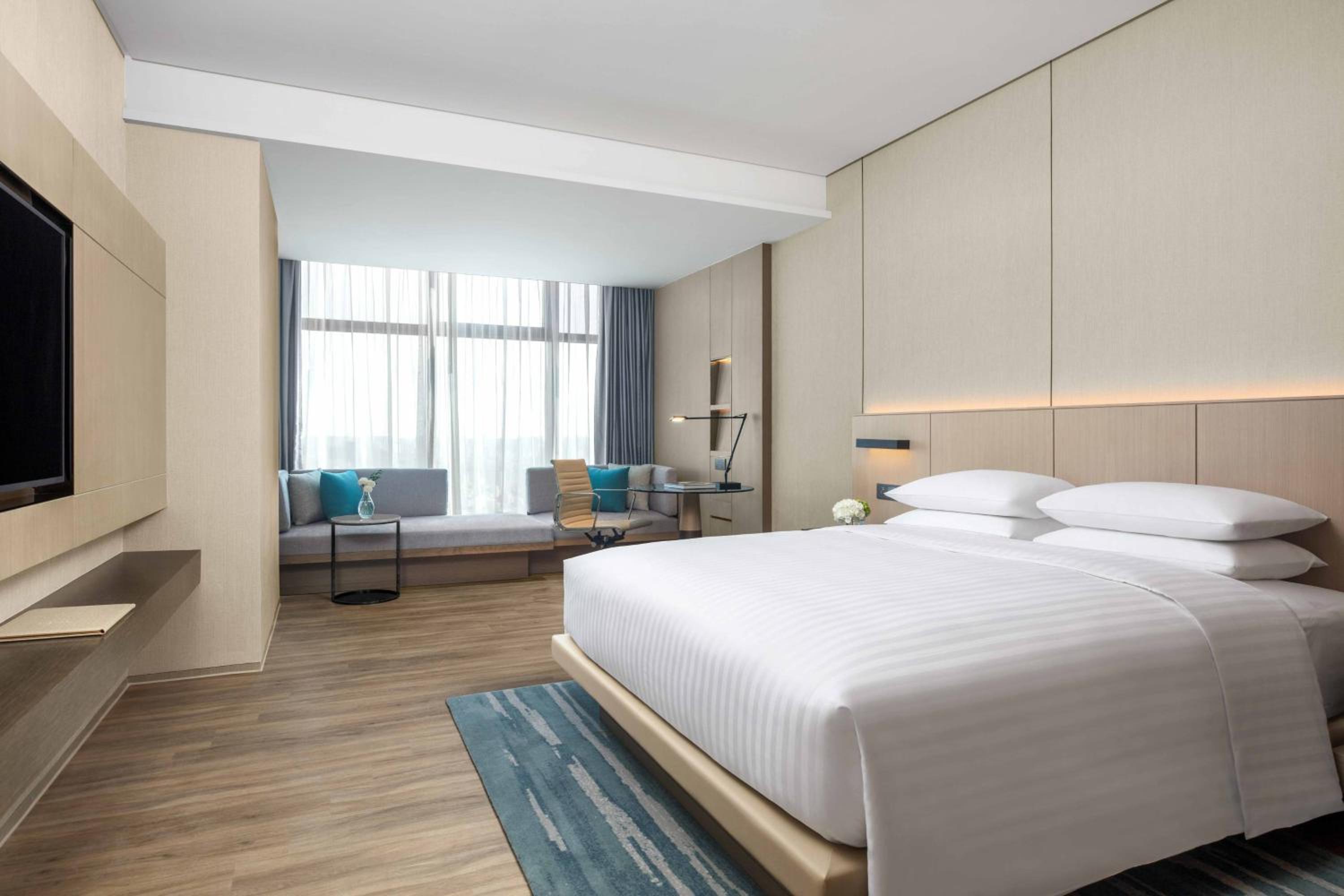 Premier King Room