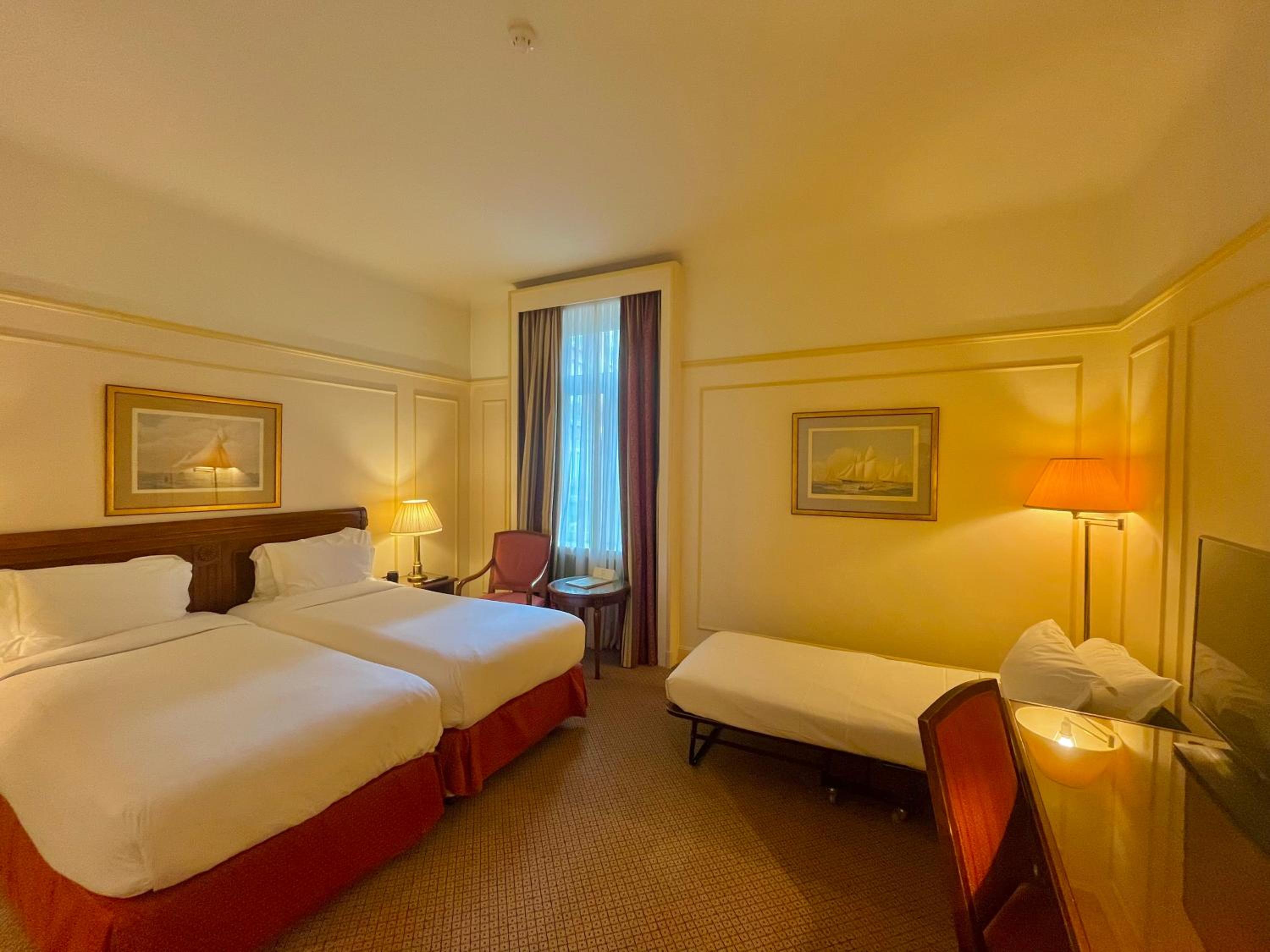 Double or Twin Room with Extra Bed photo 3