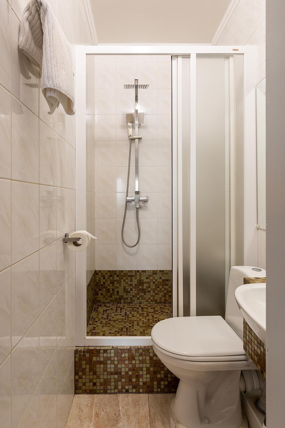 Double or Twin Room with Shower photo 1