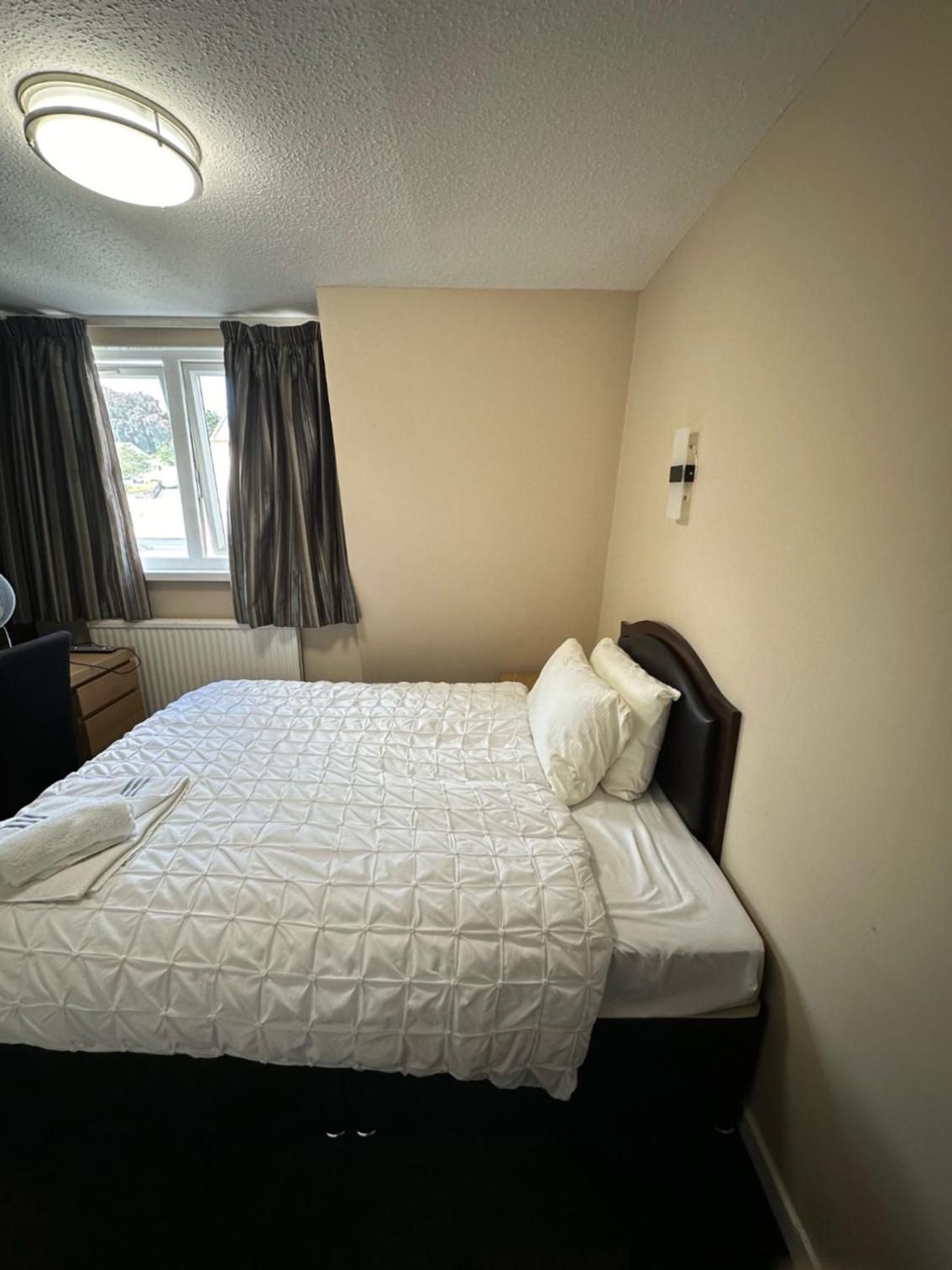 Small Double Room photo 2