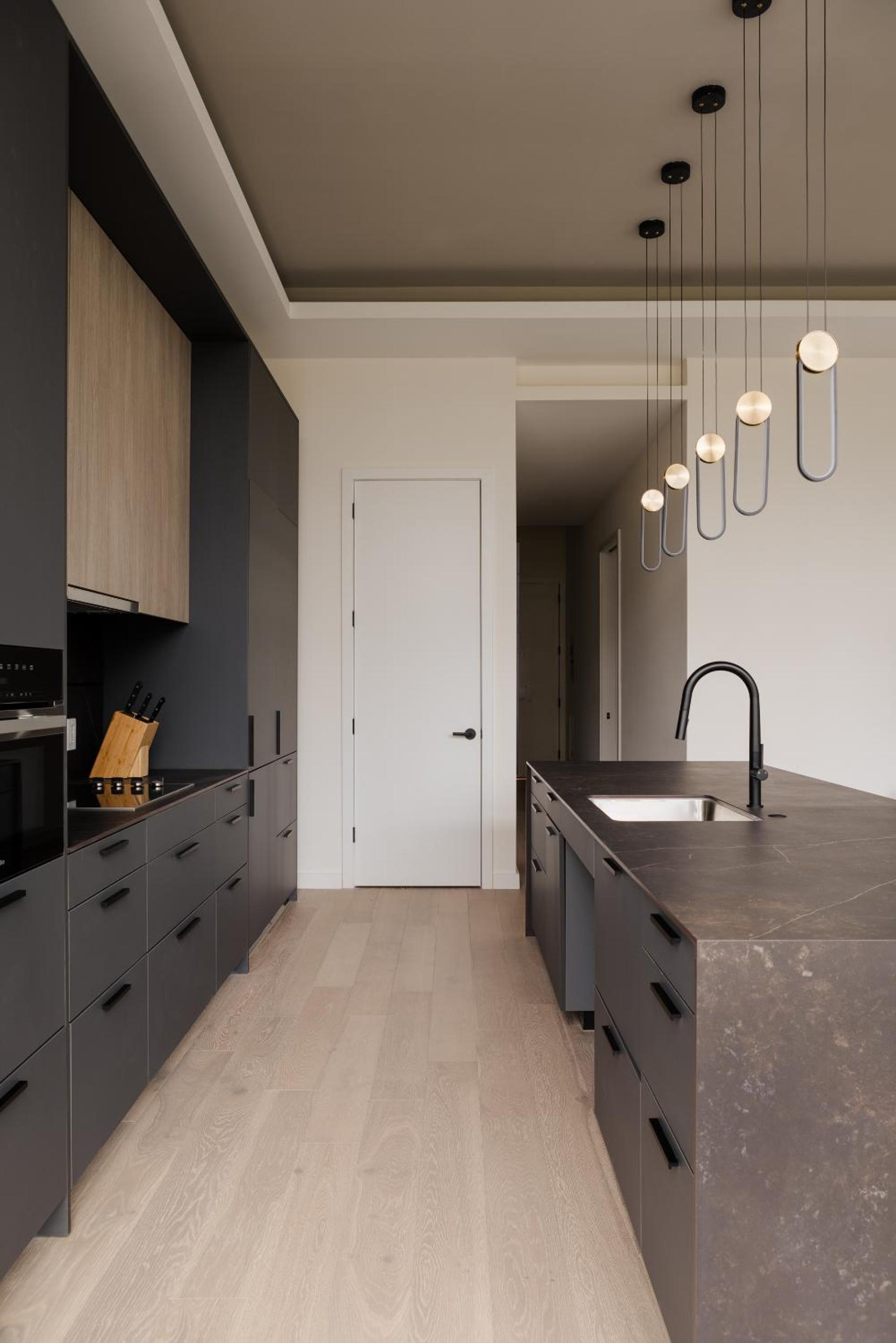 Sonder Onyx, Photo 4