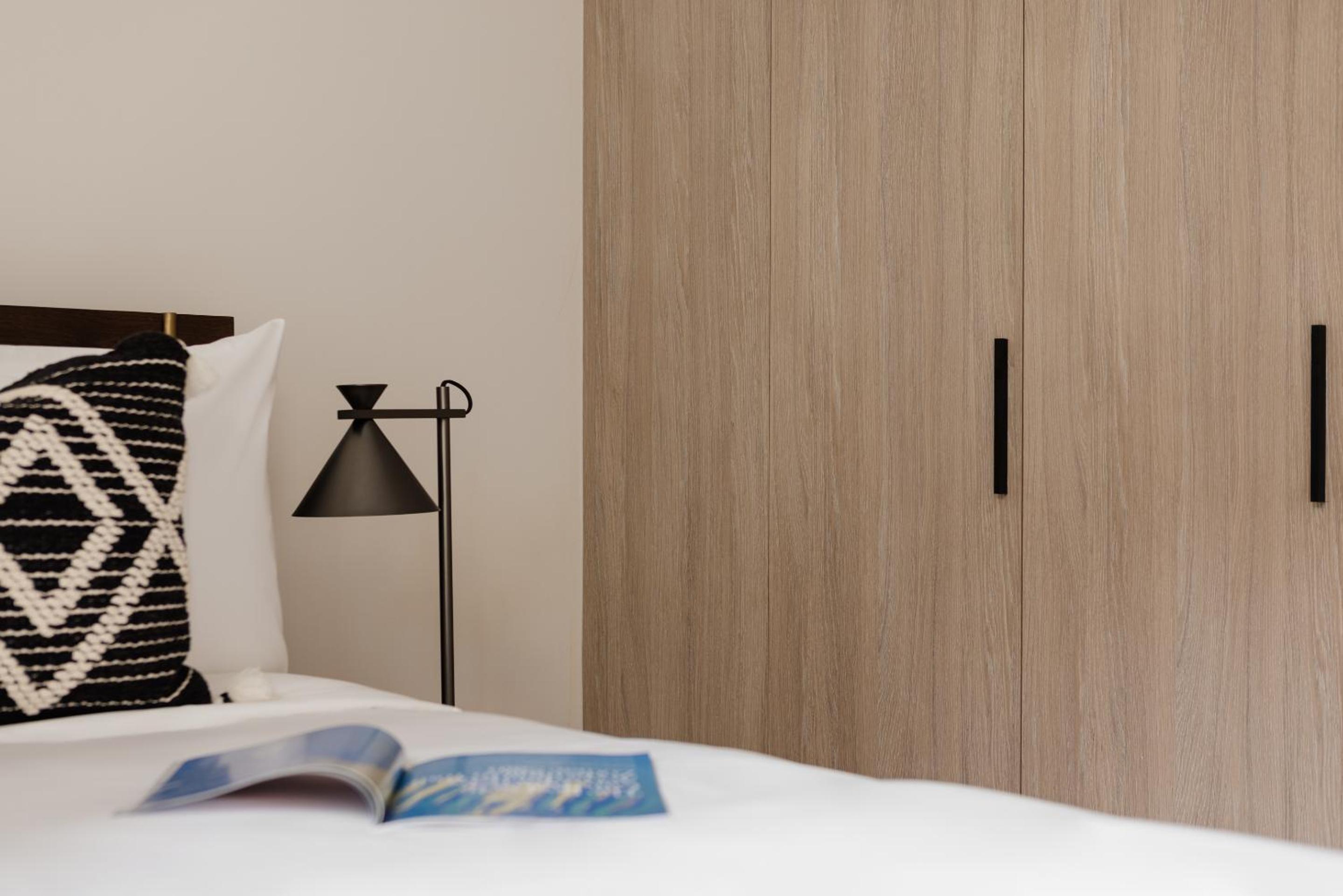 Sonder Onyx, Photo 2