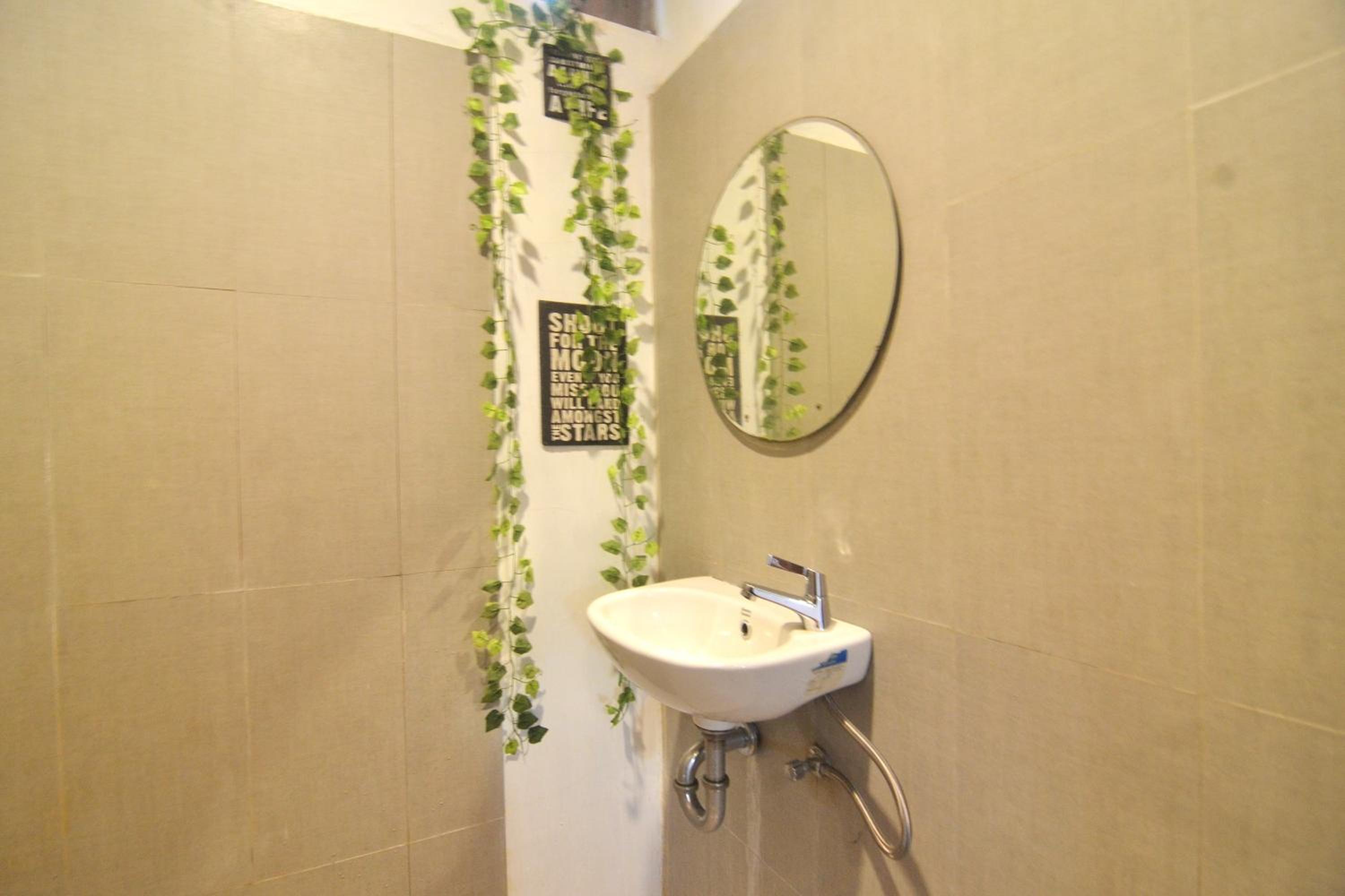 Double Room with Private Bathroom photo 2