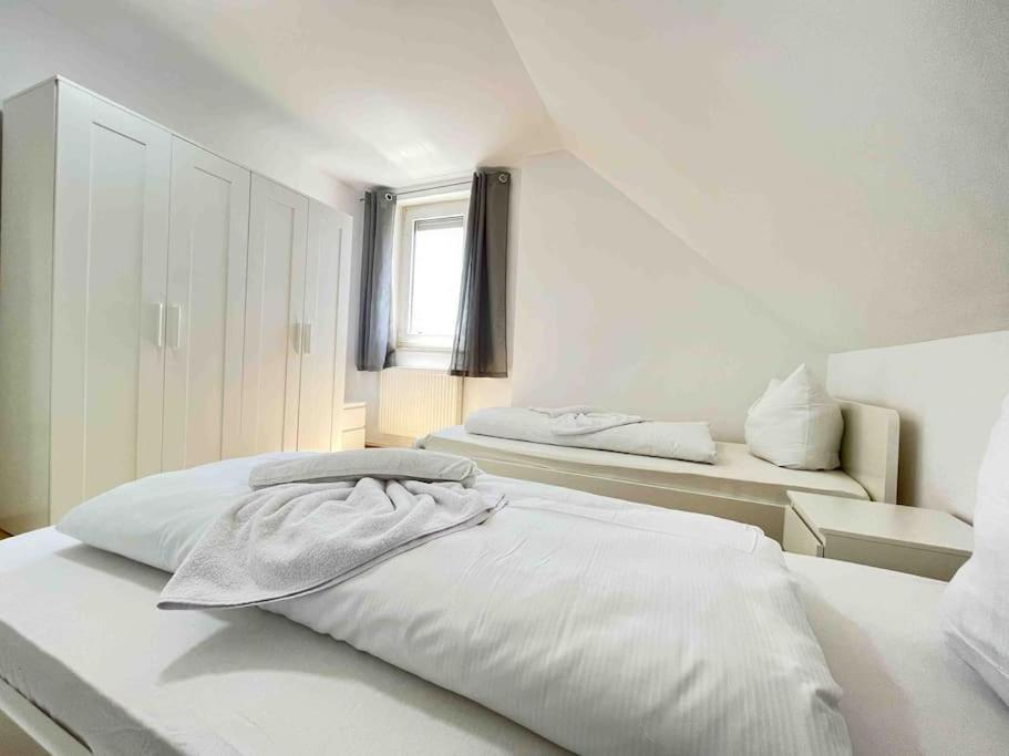 Three-Bedroom Apartment photo 1