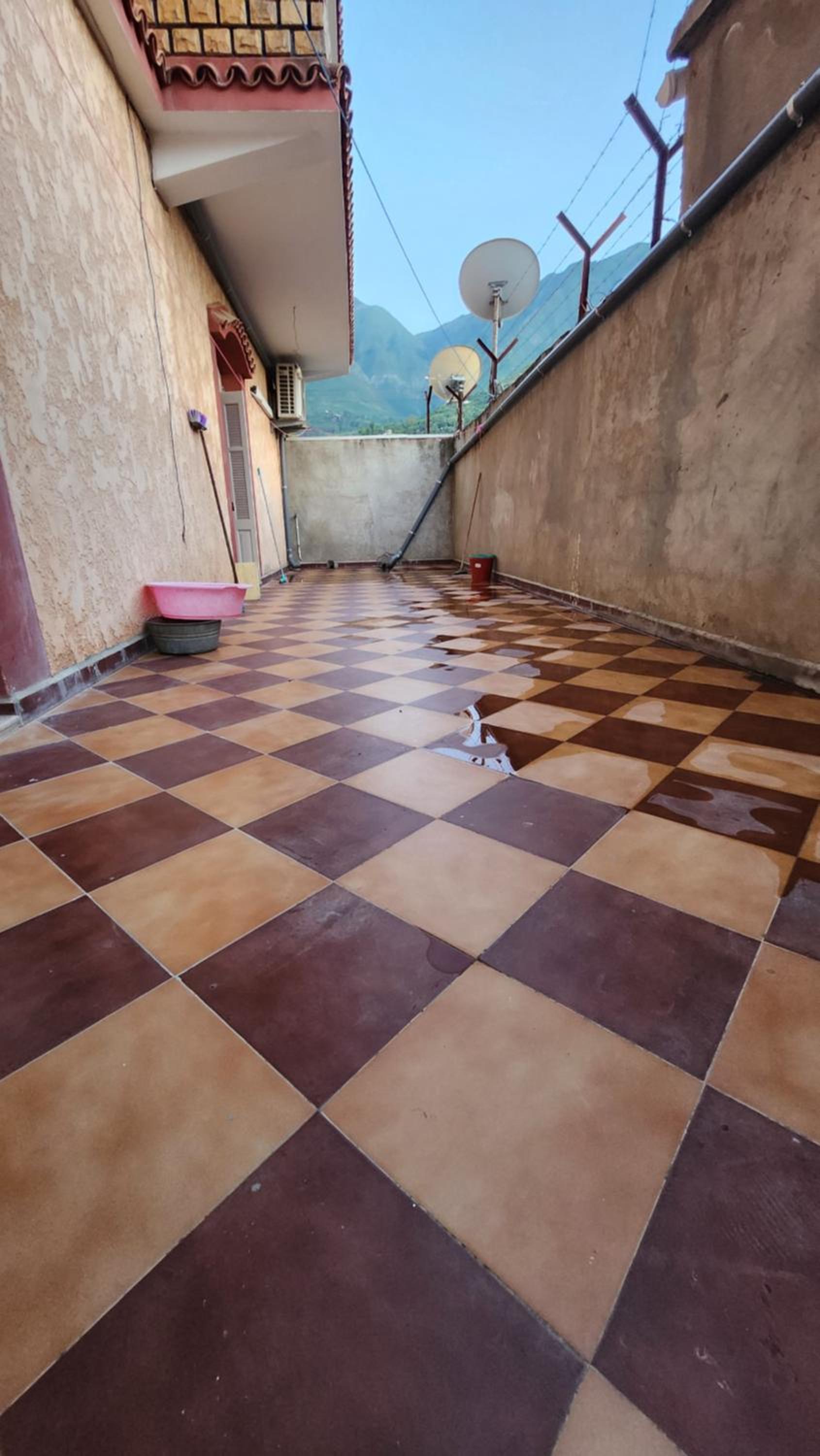 Two-Bedroom Apartment with Mountain View photo 3