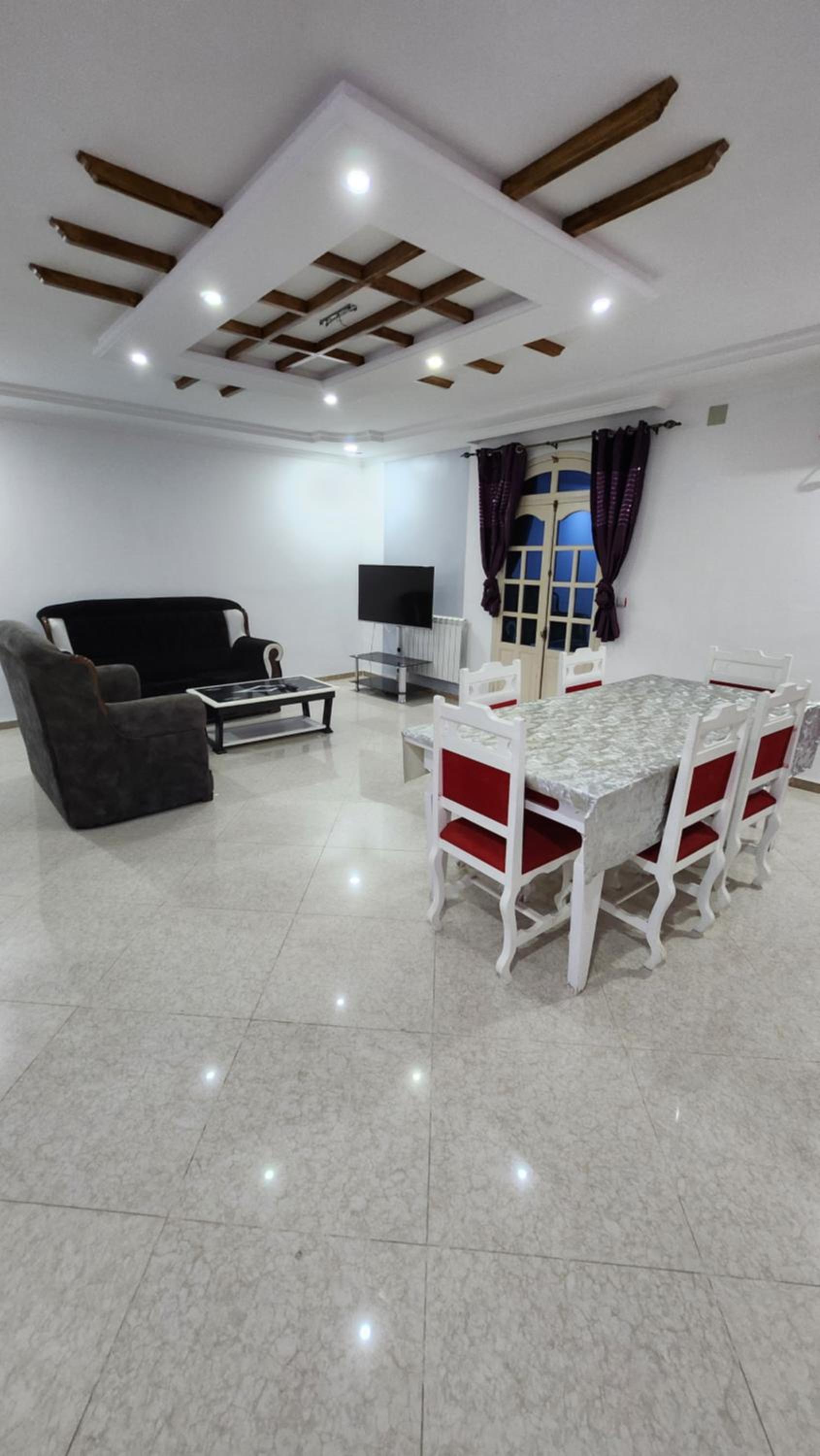 Two-Bedroom Apartment with Mountain View photo 3