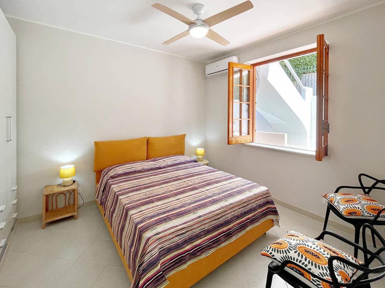Two-Bedroom Apartment with Terrace and Sea View photo 3