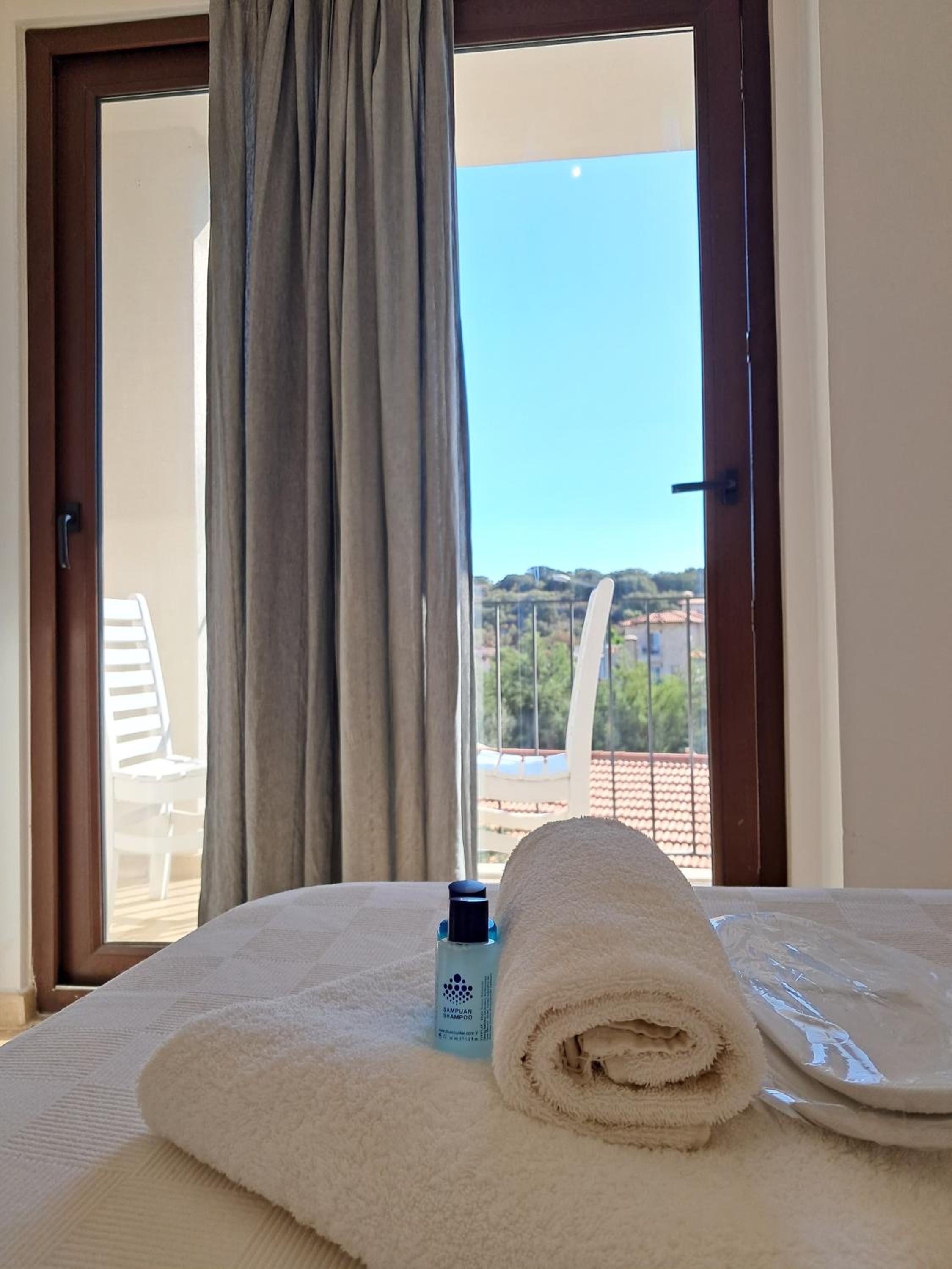 Standard Double Room - Photo 5