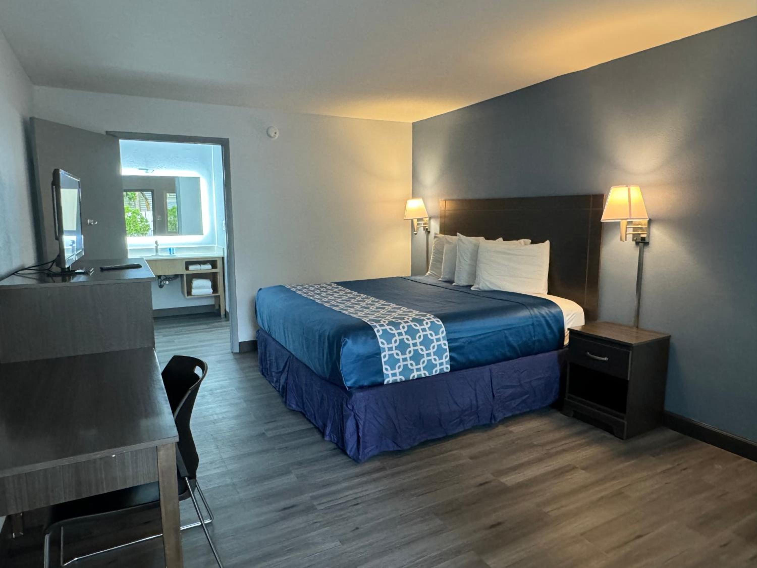 King Room - Disability Access photo 3