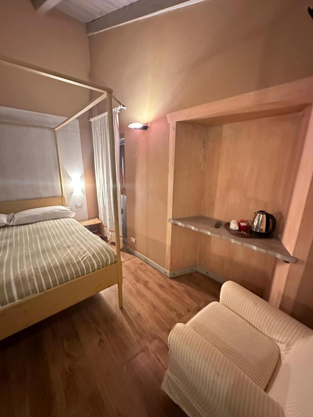 Double Room - Photo 1
