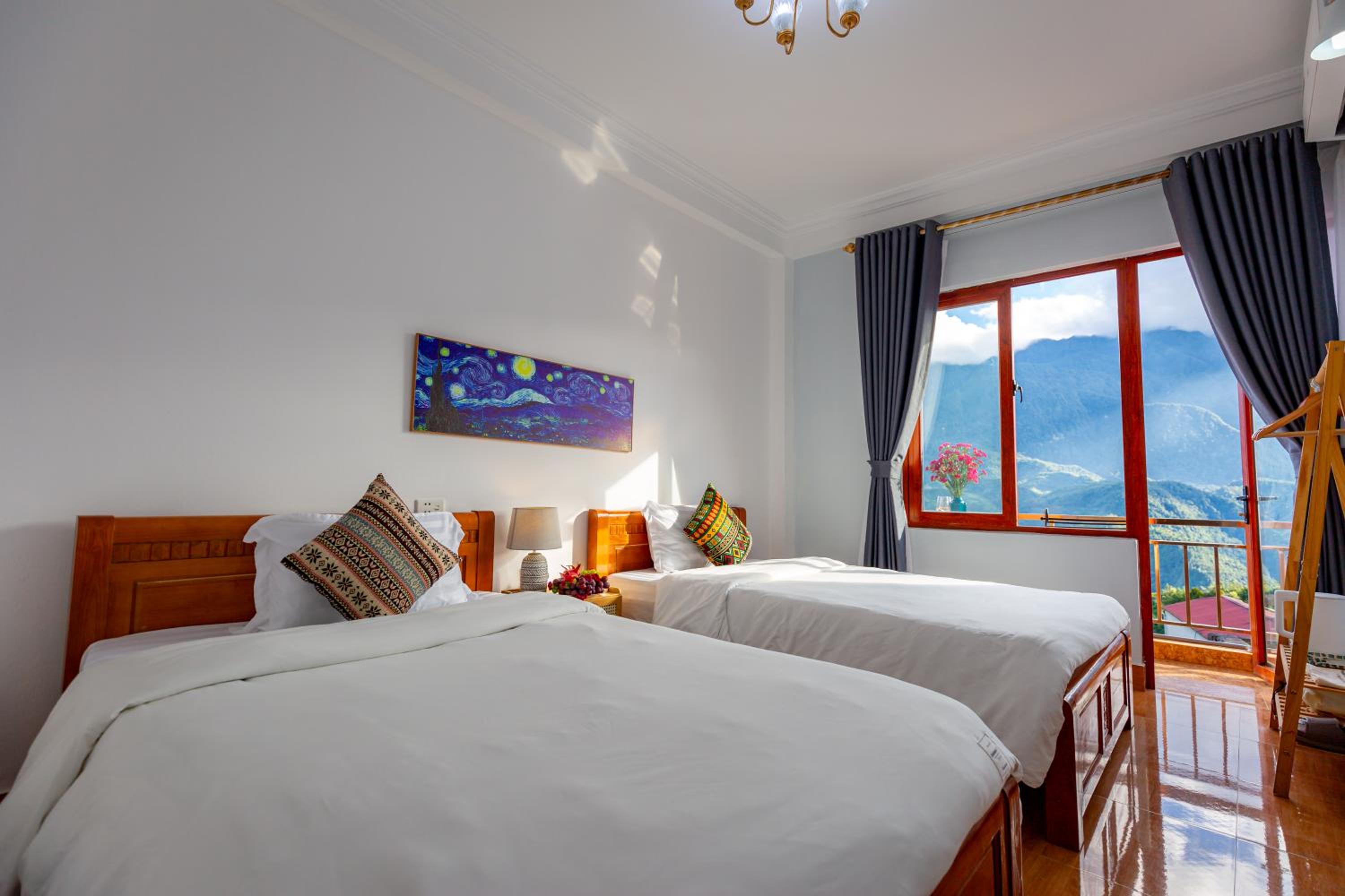Twin Room with Balcony - Photo 1